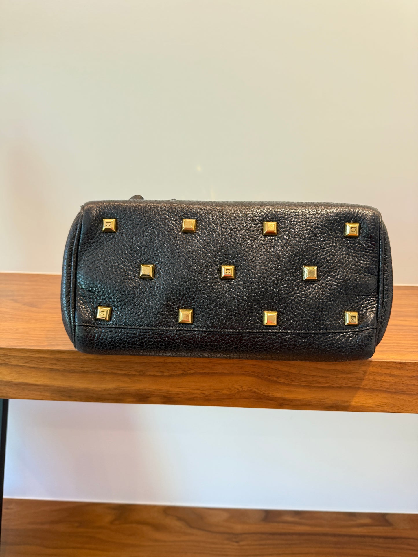 Salvatore Ferragamo Studio bag in Black Grained Leather