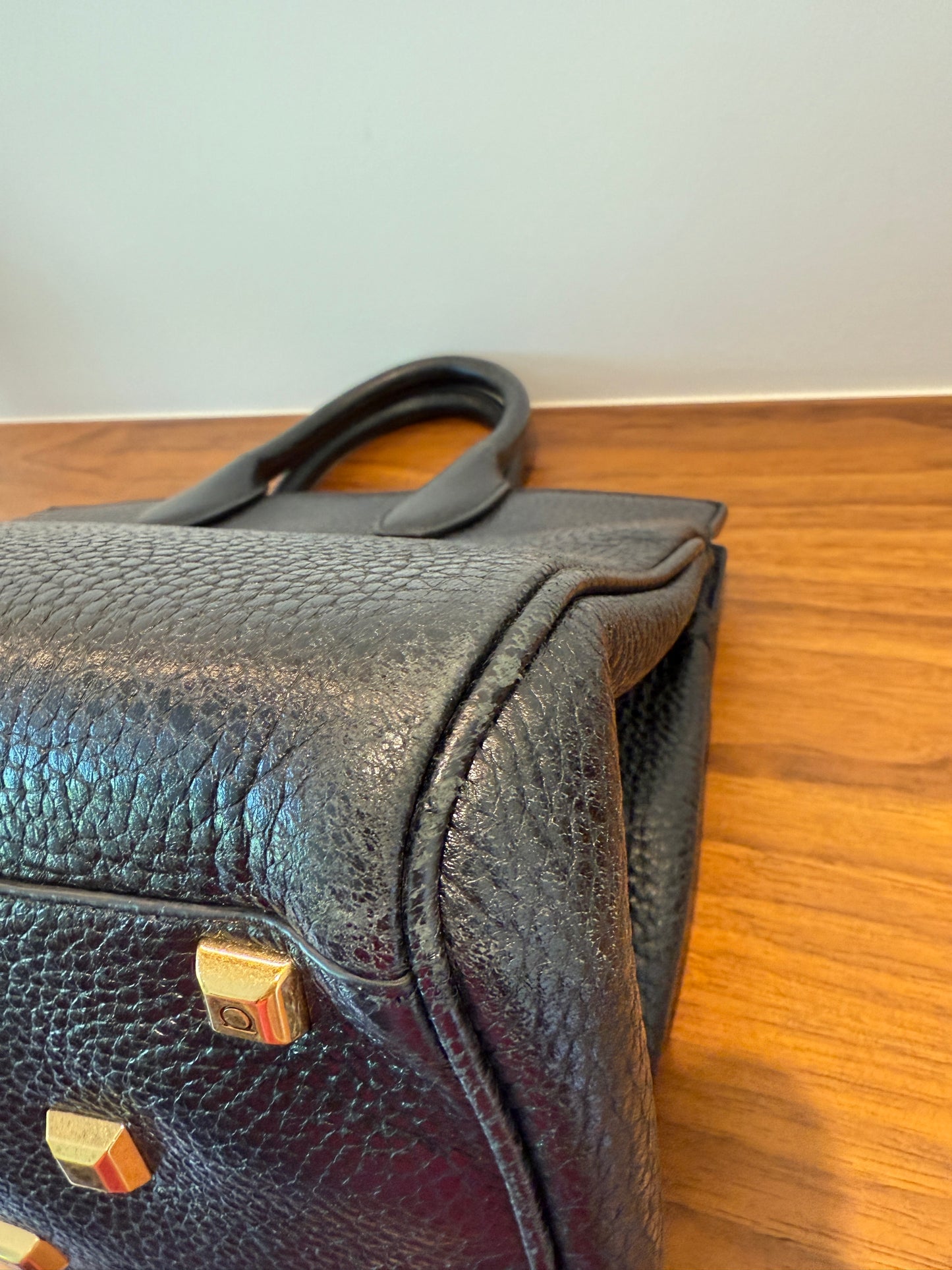Salvatore Ferragamo Studio bag in Black Grained Leather