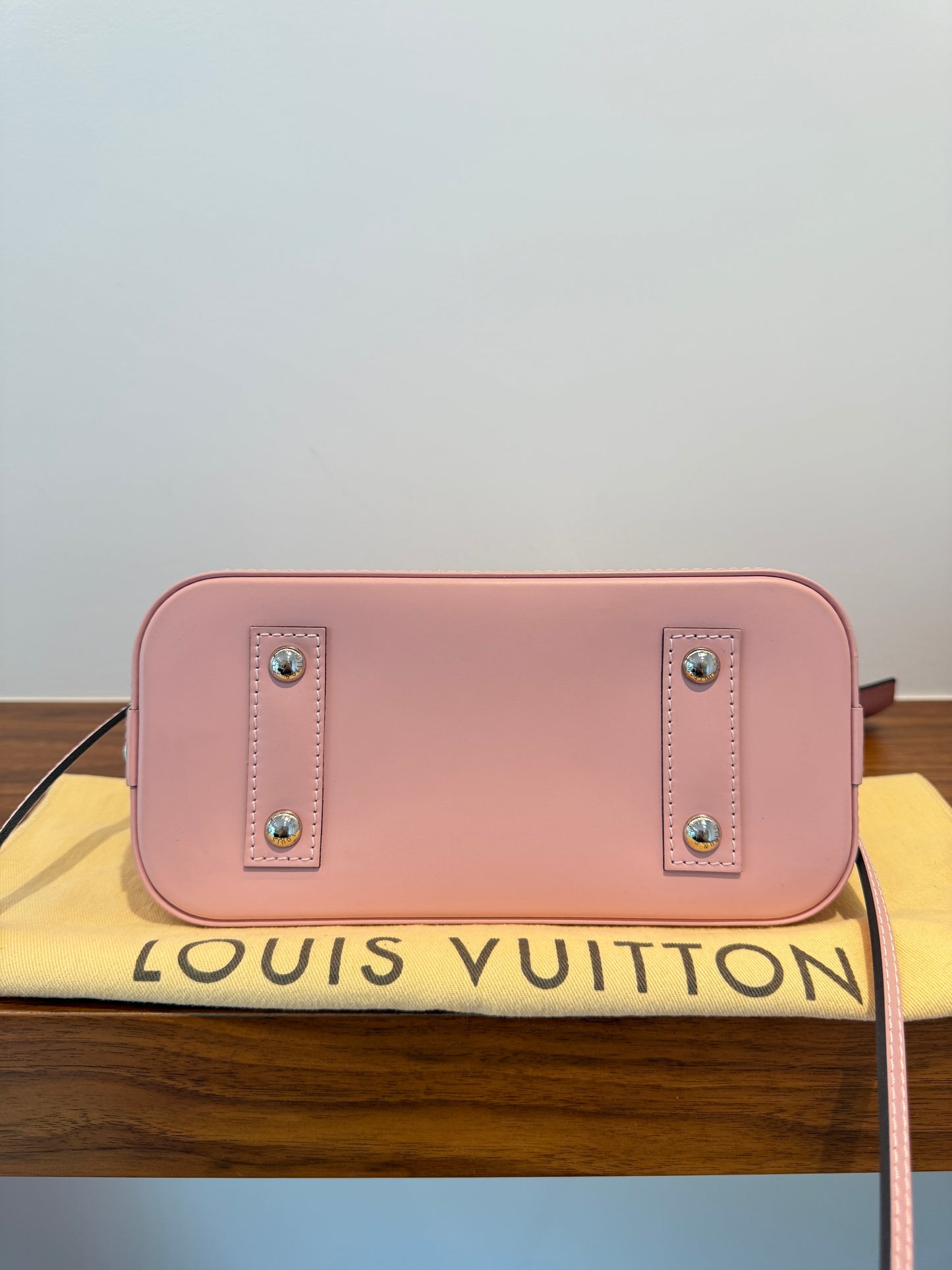 Louis Vuitton Epi Alma BB in Baby Pink