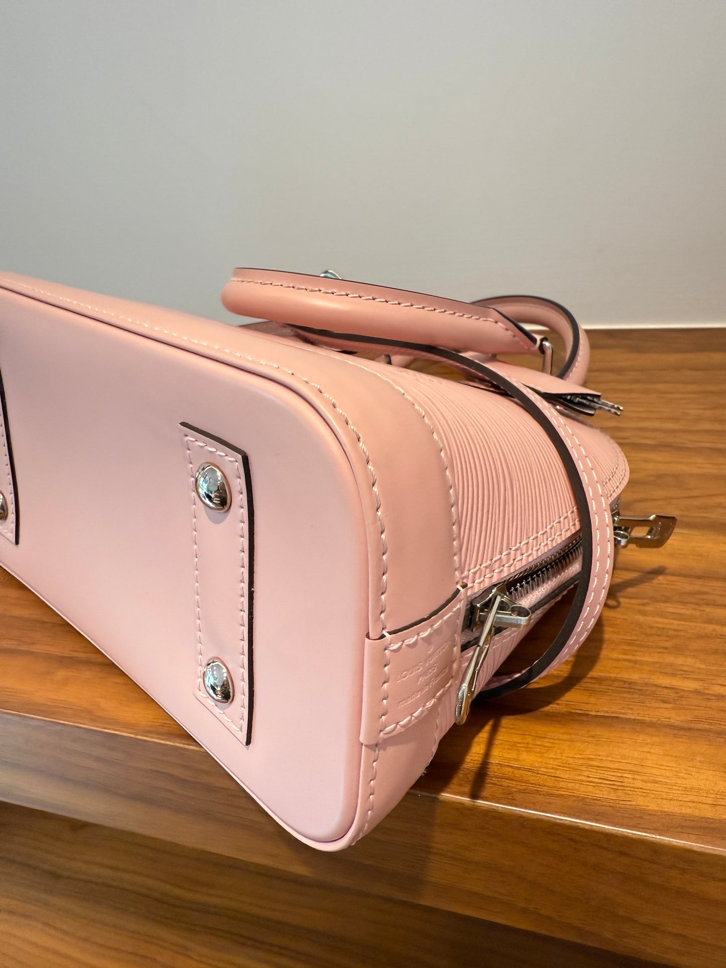 Louis Vuitton Epi Alma BB in Baby Pink