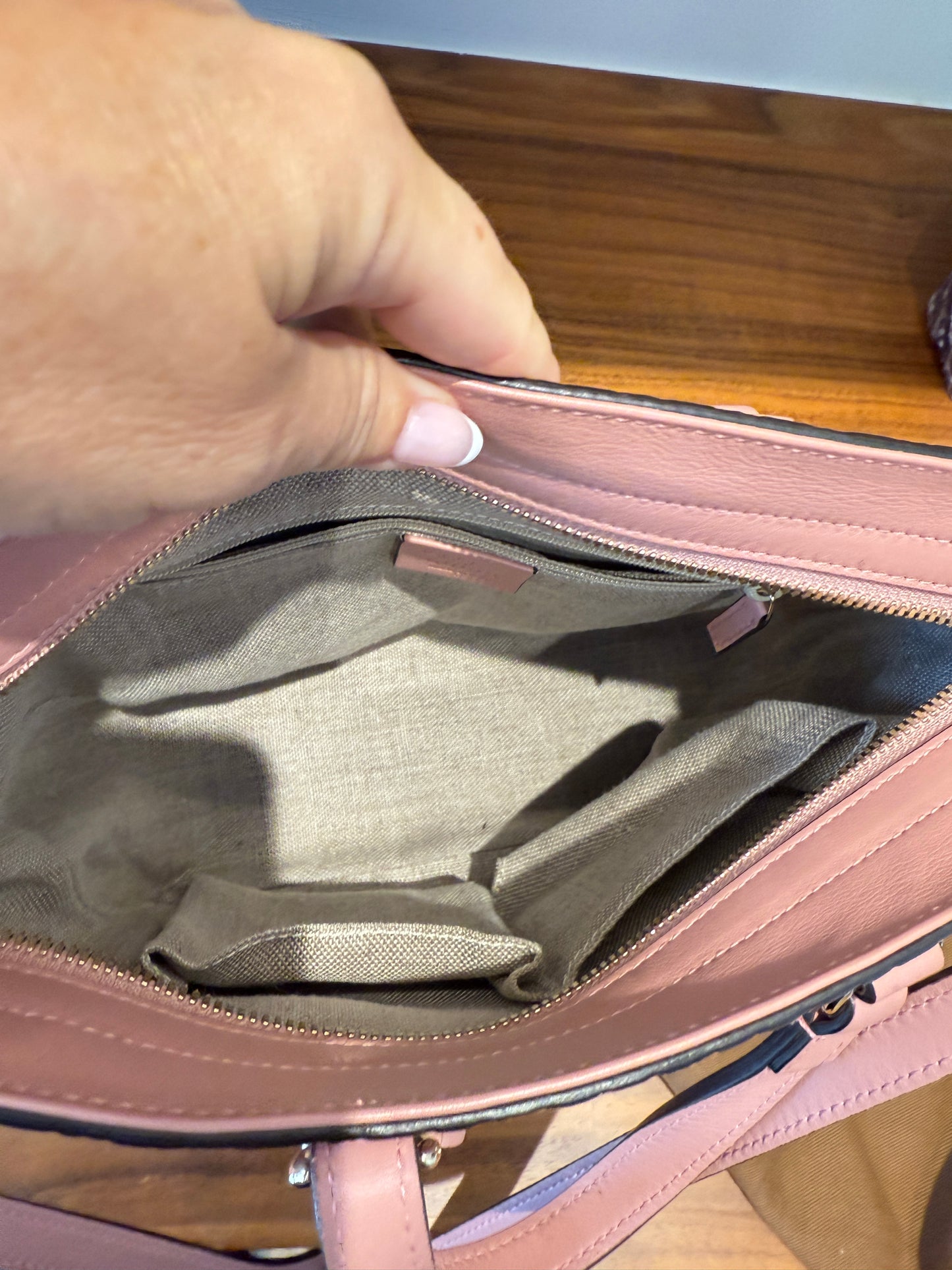 Microguccissima Small Bree Tote in soft pink