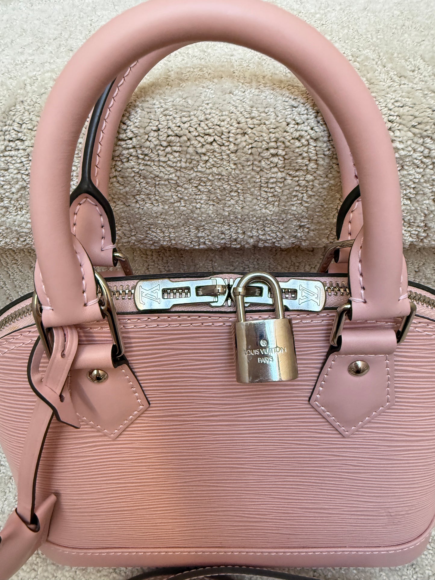 Louis Vuitton Epi Alma BB in Baby Pink 2