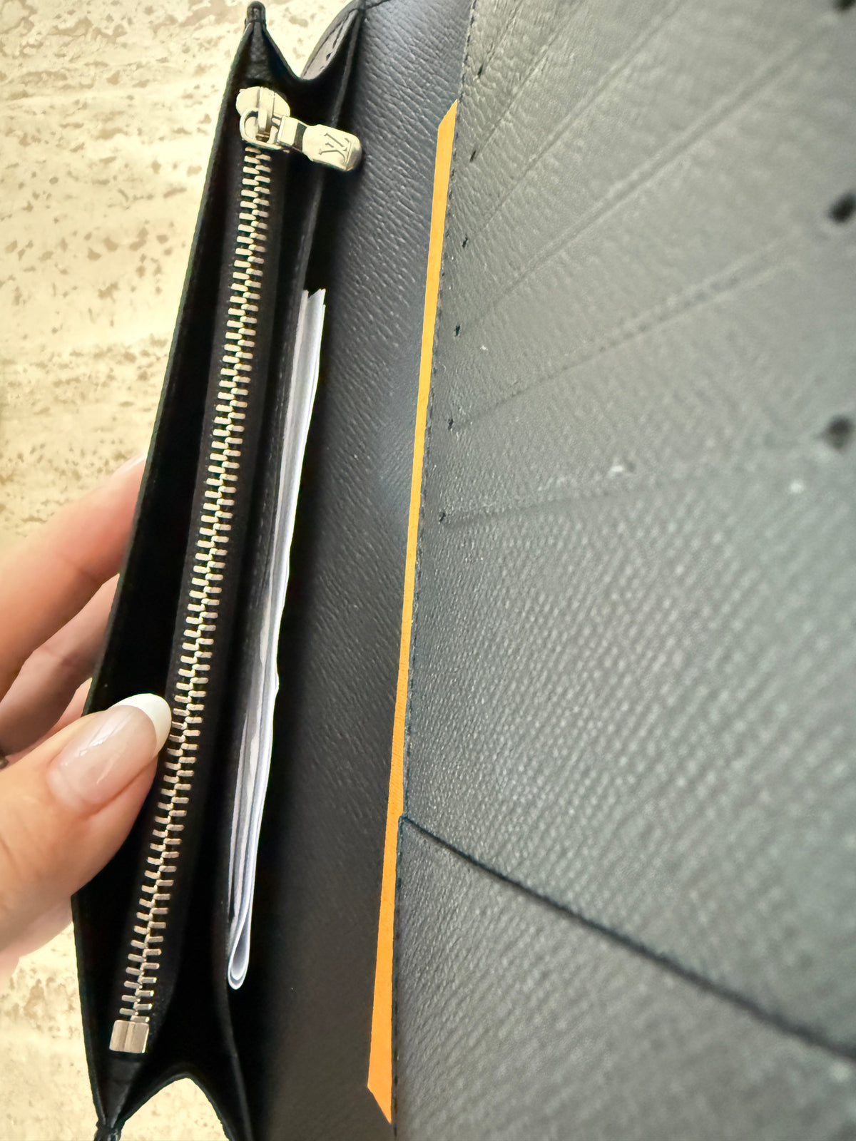 Louis Vuitton Brazza Wallet Black Pre-owned