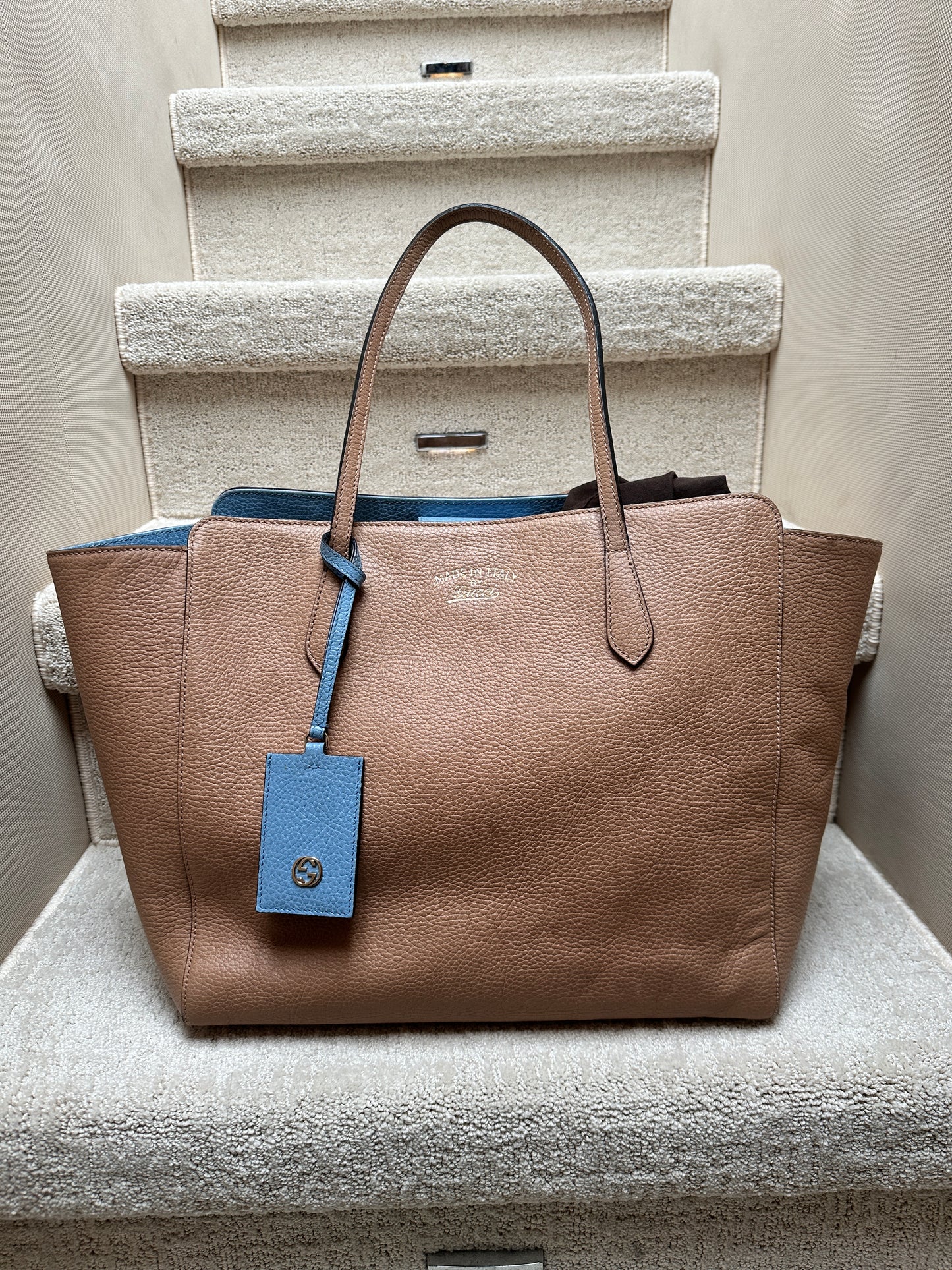 Gucci Calfskin Medium Swing Tote in Tan & Blue