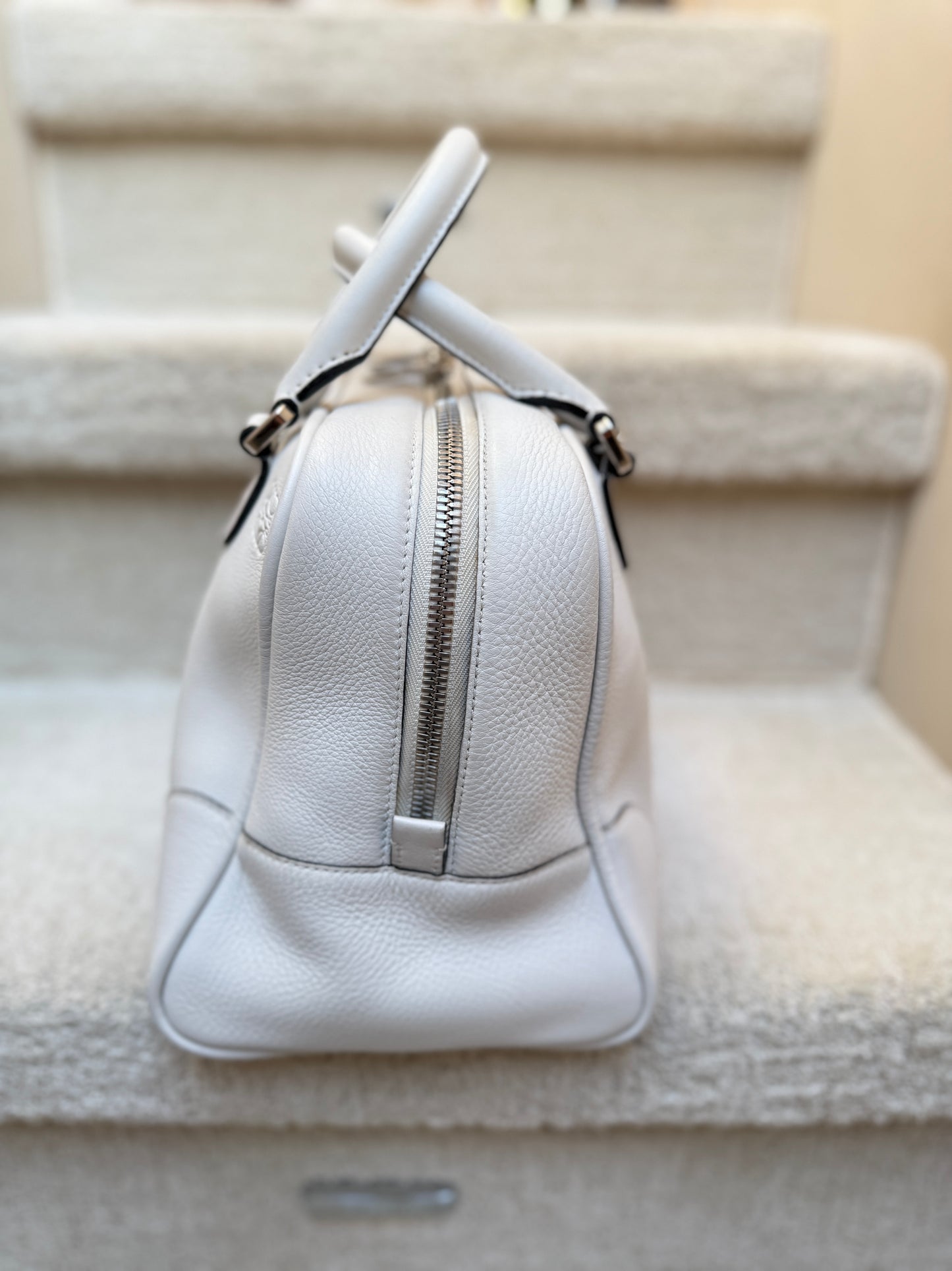 Loewe Amazona Tote In White Leather