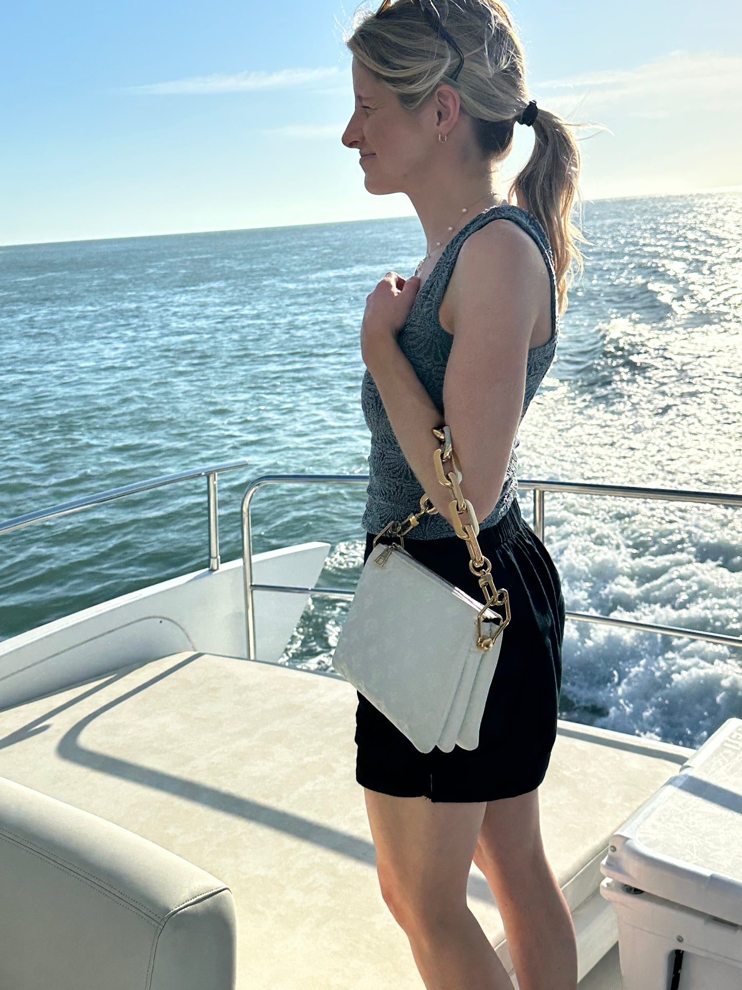 Louis Vuitton Coussin BB in white & Gold