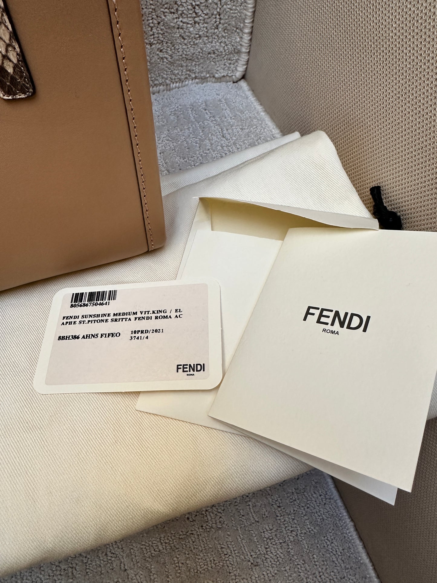 NEW!! Fendi Sunshine Medium Light brown leather and elaphe shopper bag