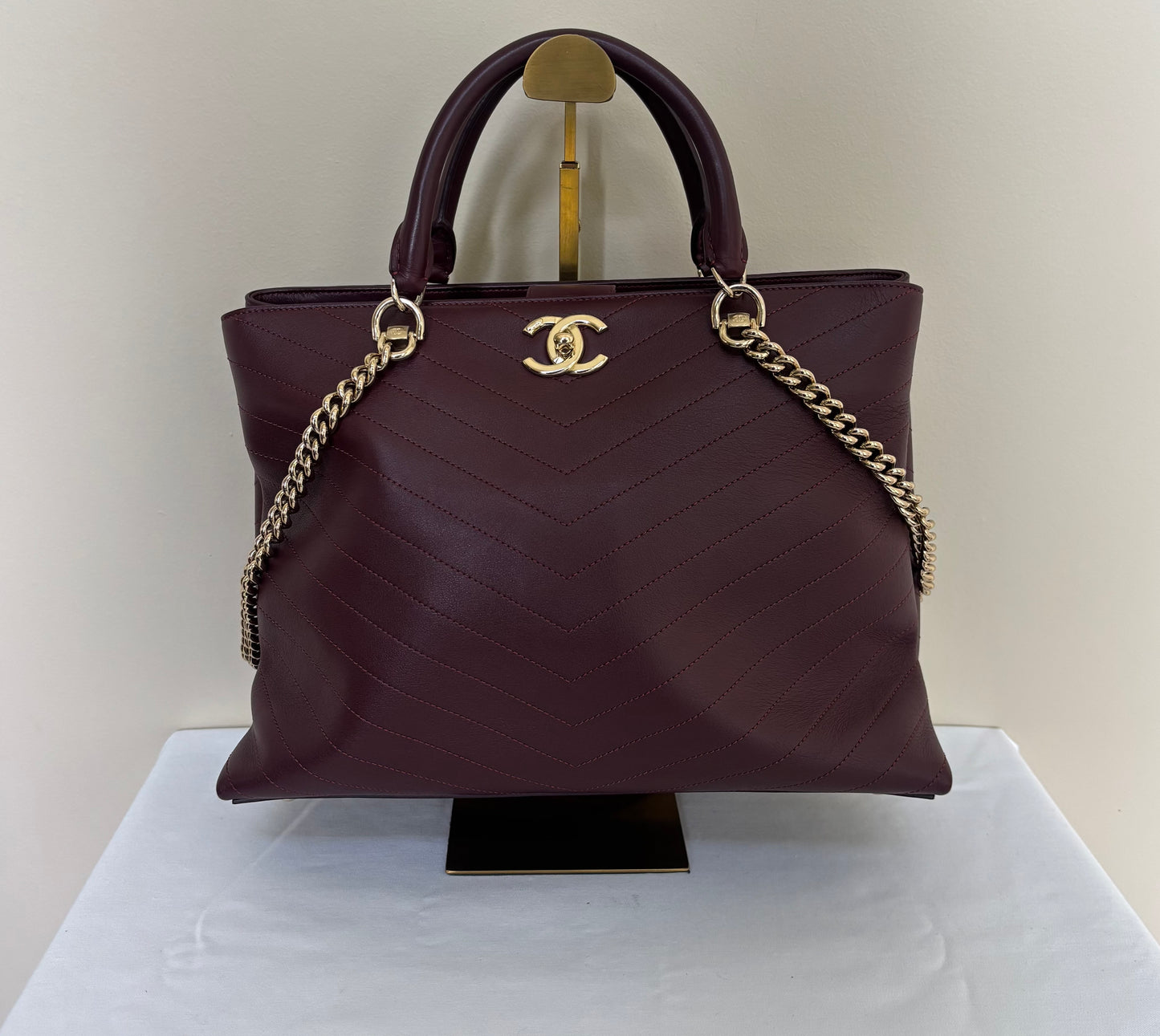 Chanel Chevron Shoulder Tote in Burgundy Chevon Pre-Owned