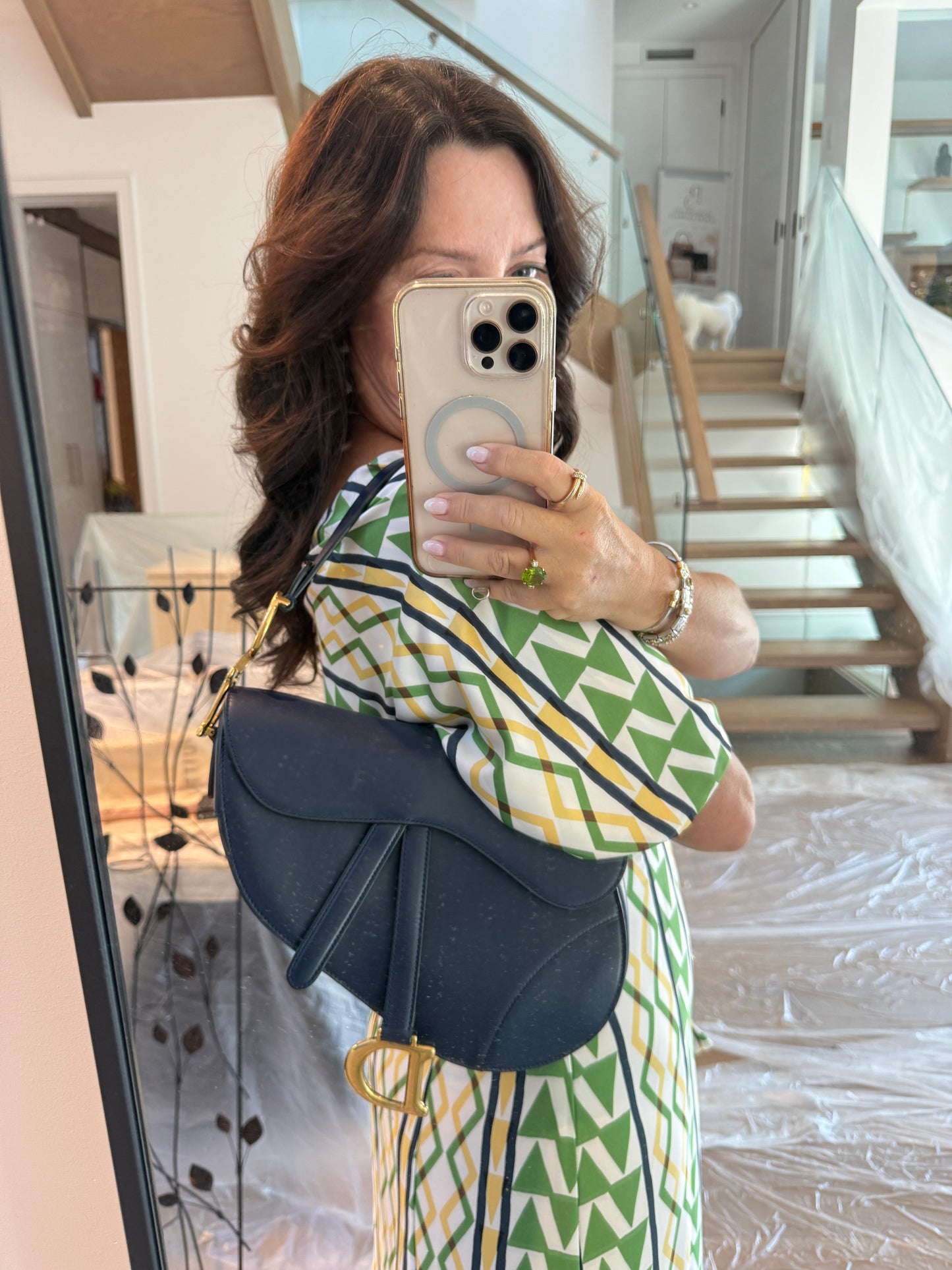 Sac Saddle Christian Dior en toile et cuir bleu marine indigo avec bandoulière guitare bordeaux d'occasion