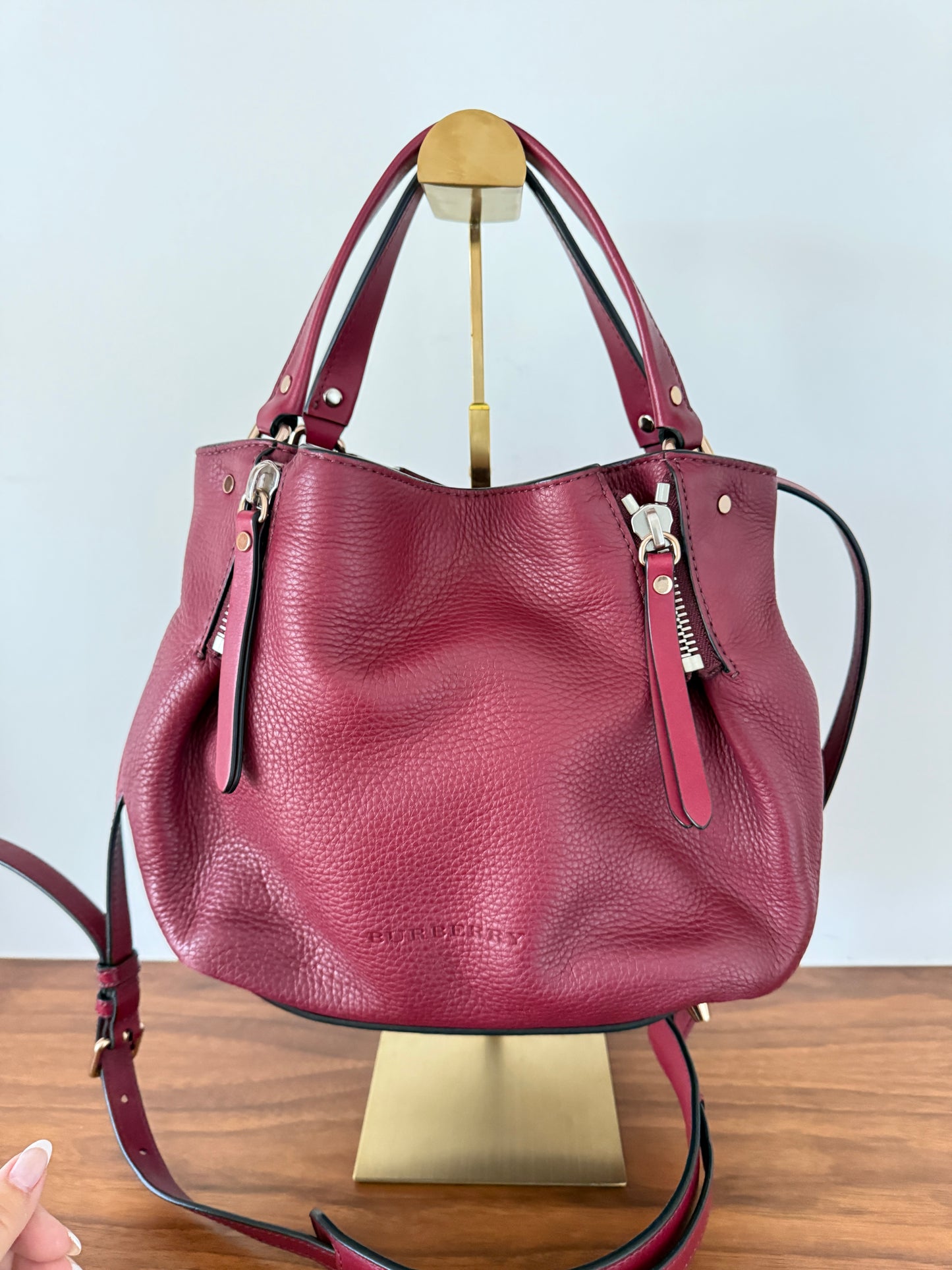 Burgundy Maidstone Shoulder Bag in Burgundy