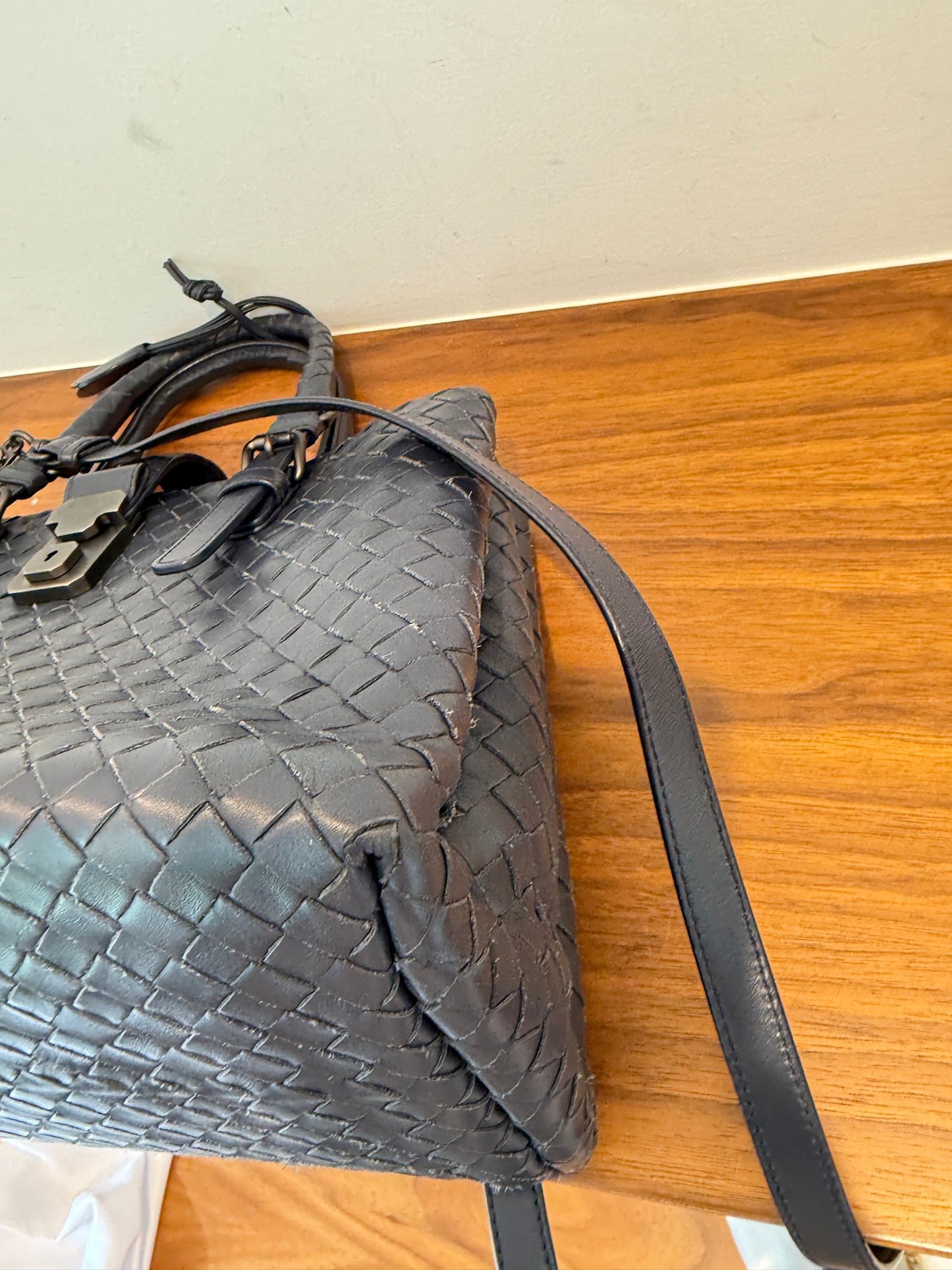 Bottega Veneta Intrecciato Roma Handbag in Navy Blue