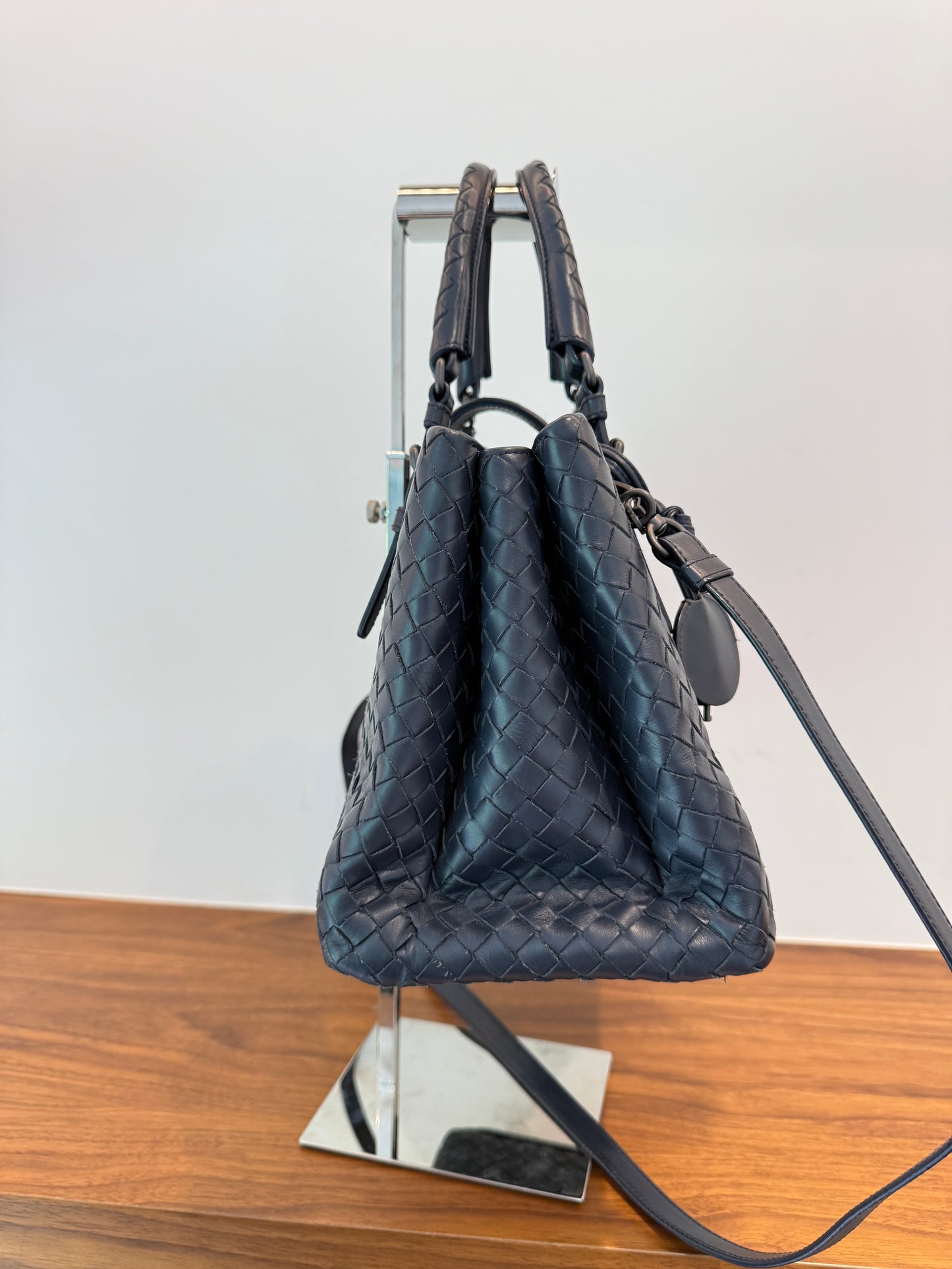 Bottega Veneta Intrecciato Roma Handbag in Navy Blue