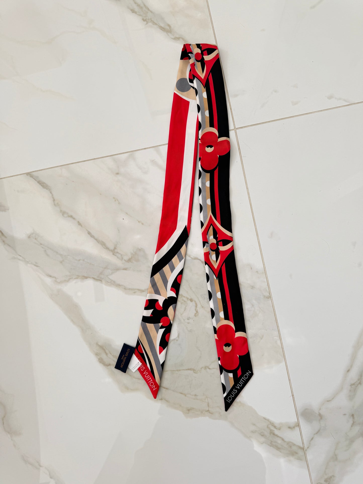 Louis Vuitton silk twilly scarf pre-owned