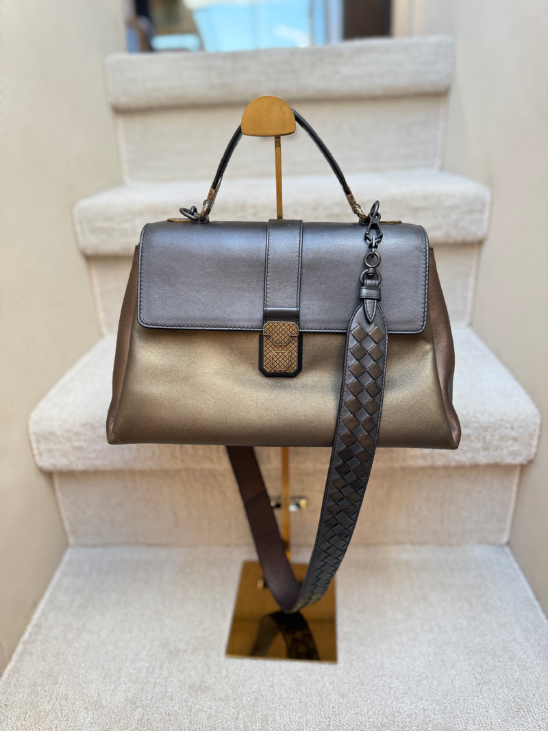 Bottega veneta piazza top handle metallic tri color handbag in excellent preowned condition with woven shoulder strap