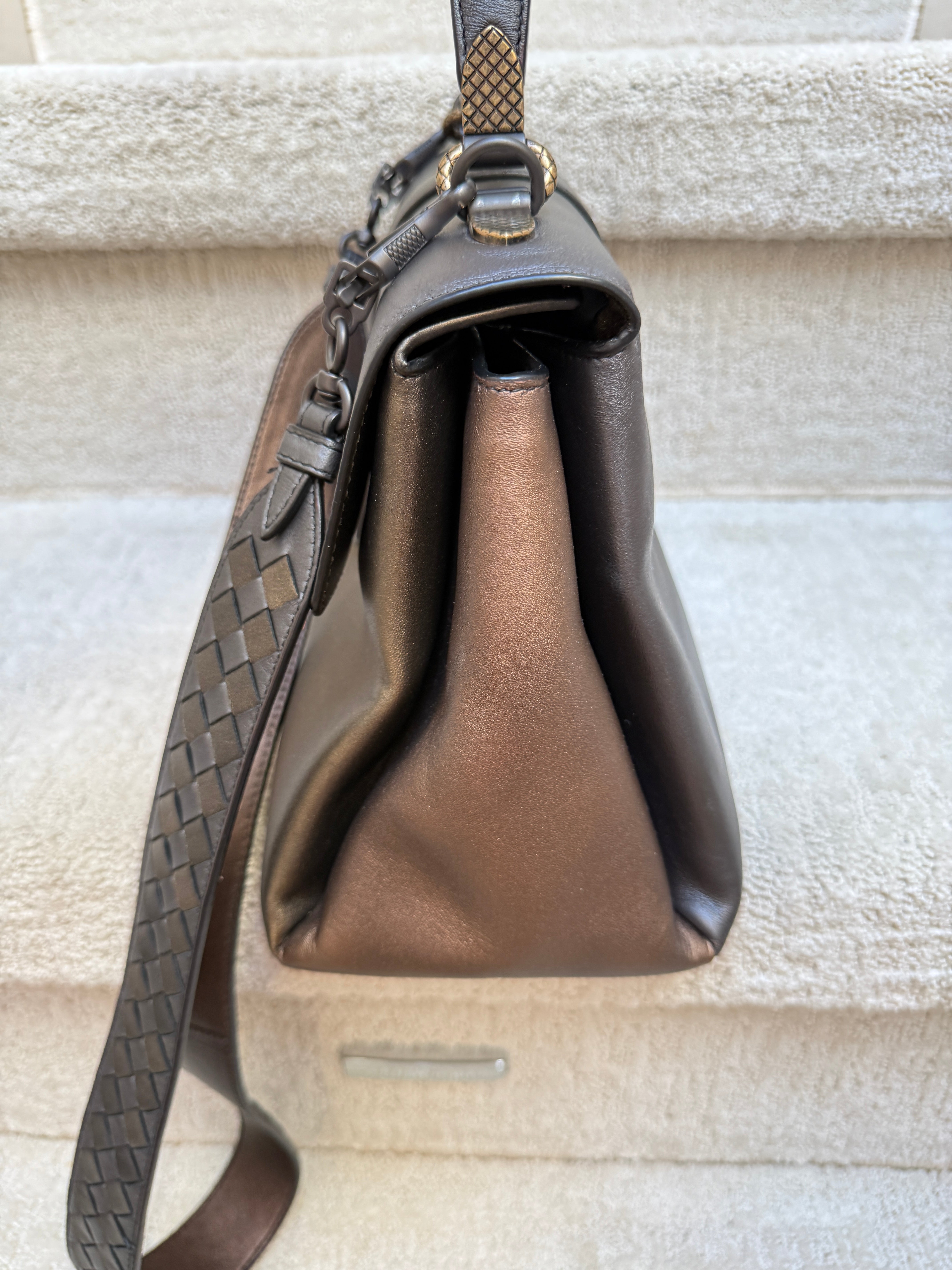 Pre-Owned Bottega Veneta Piazza Top Handle Bag | Metallic Tri