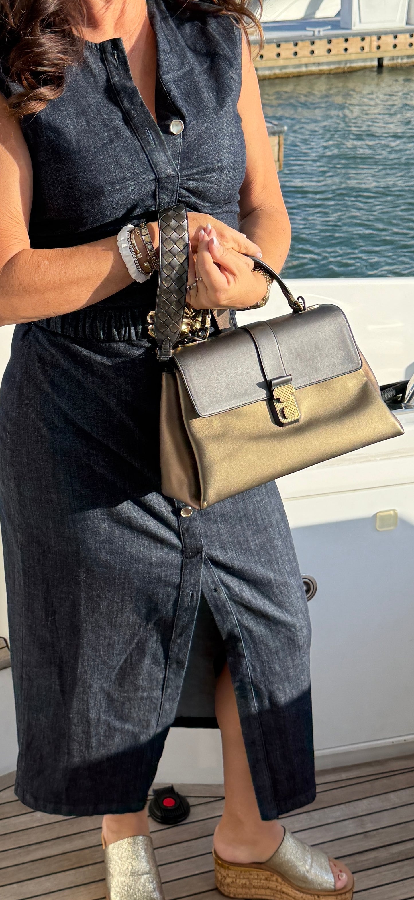 Bottega Veneta piazza tri color handbag show carried as top handle purse resale