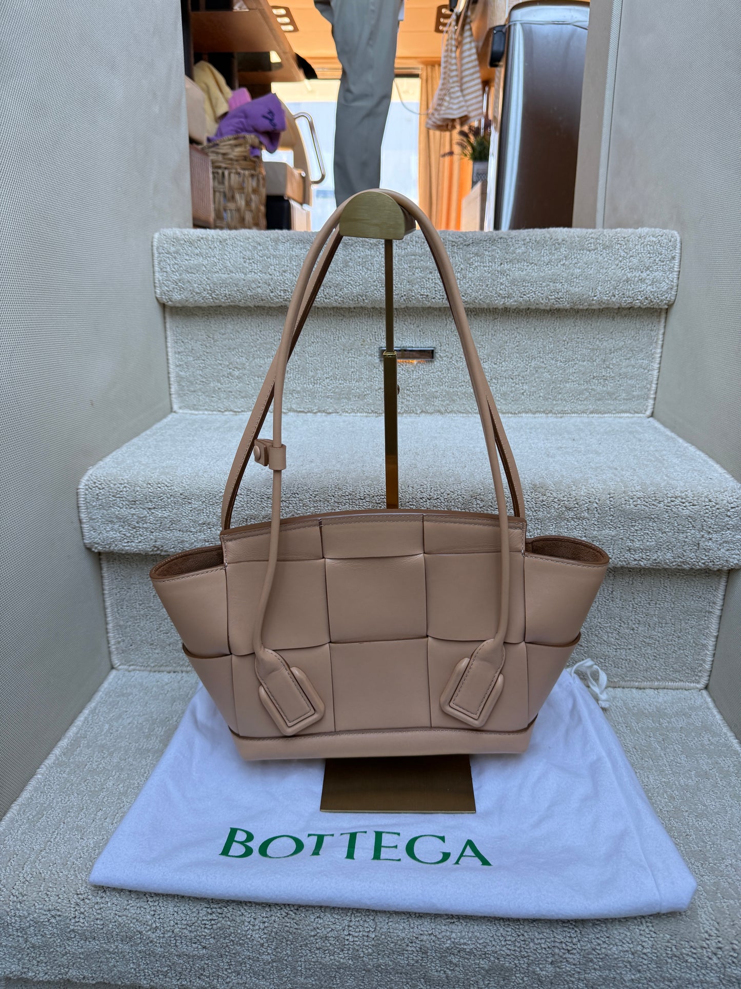 Bottega Veneta Arco Tote Small Caramel
