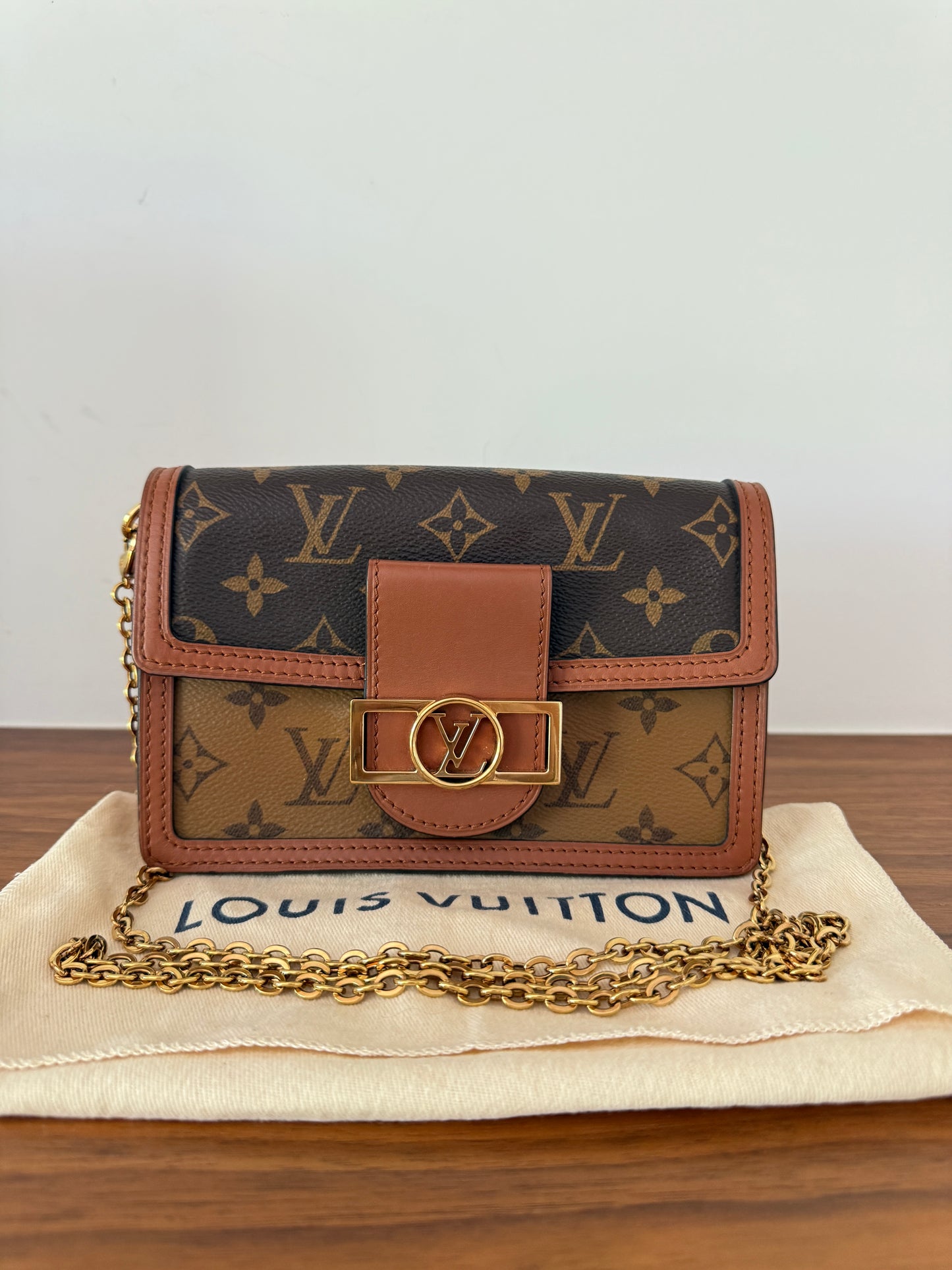 Louis Vuitton Dauphine Reverse Monogram Chain Wallet Pre-Owned