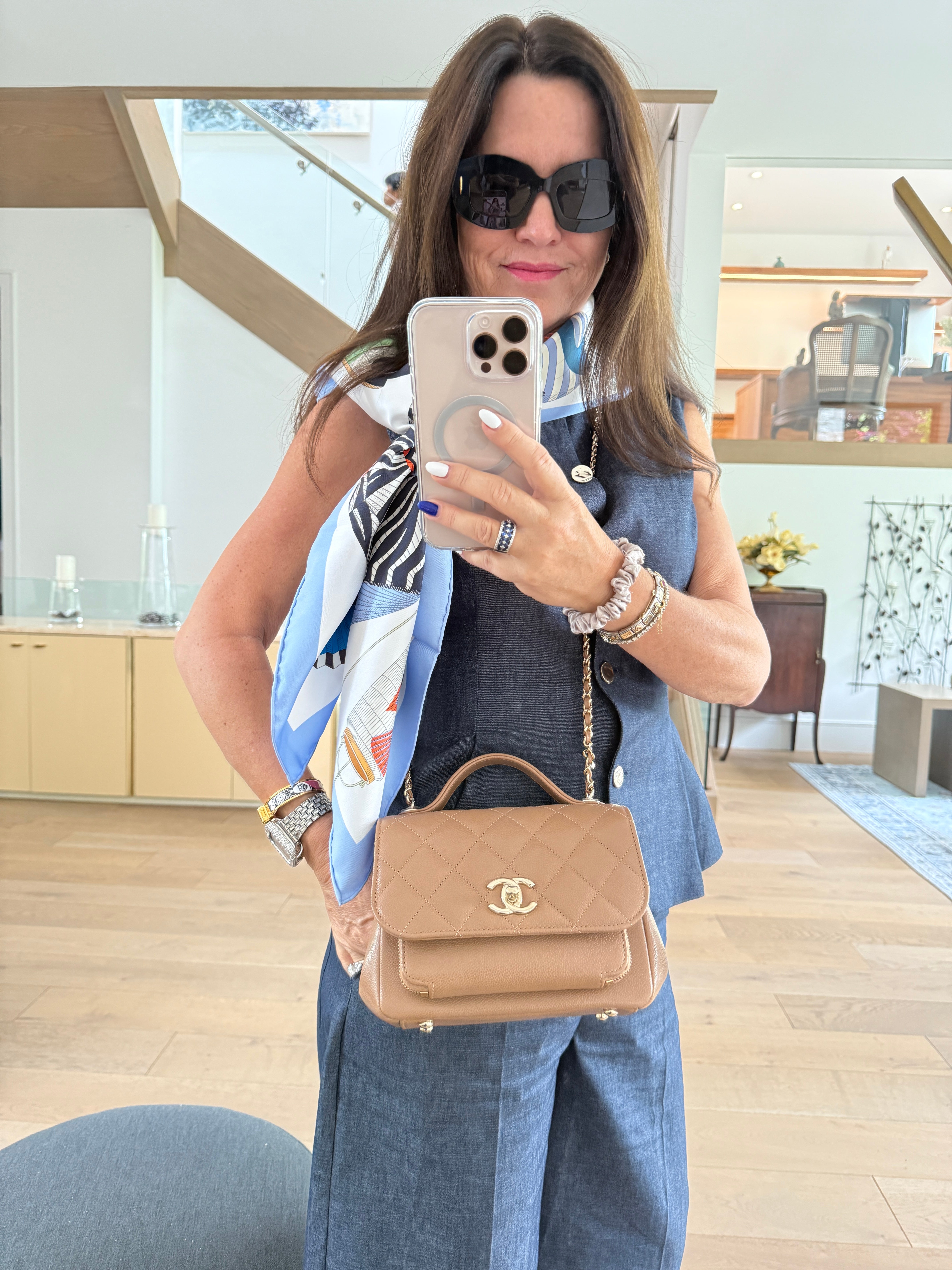 Chanel business Affinity Small in Dark Beige – Purseonal Shopper