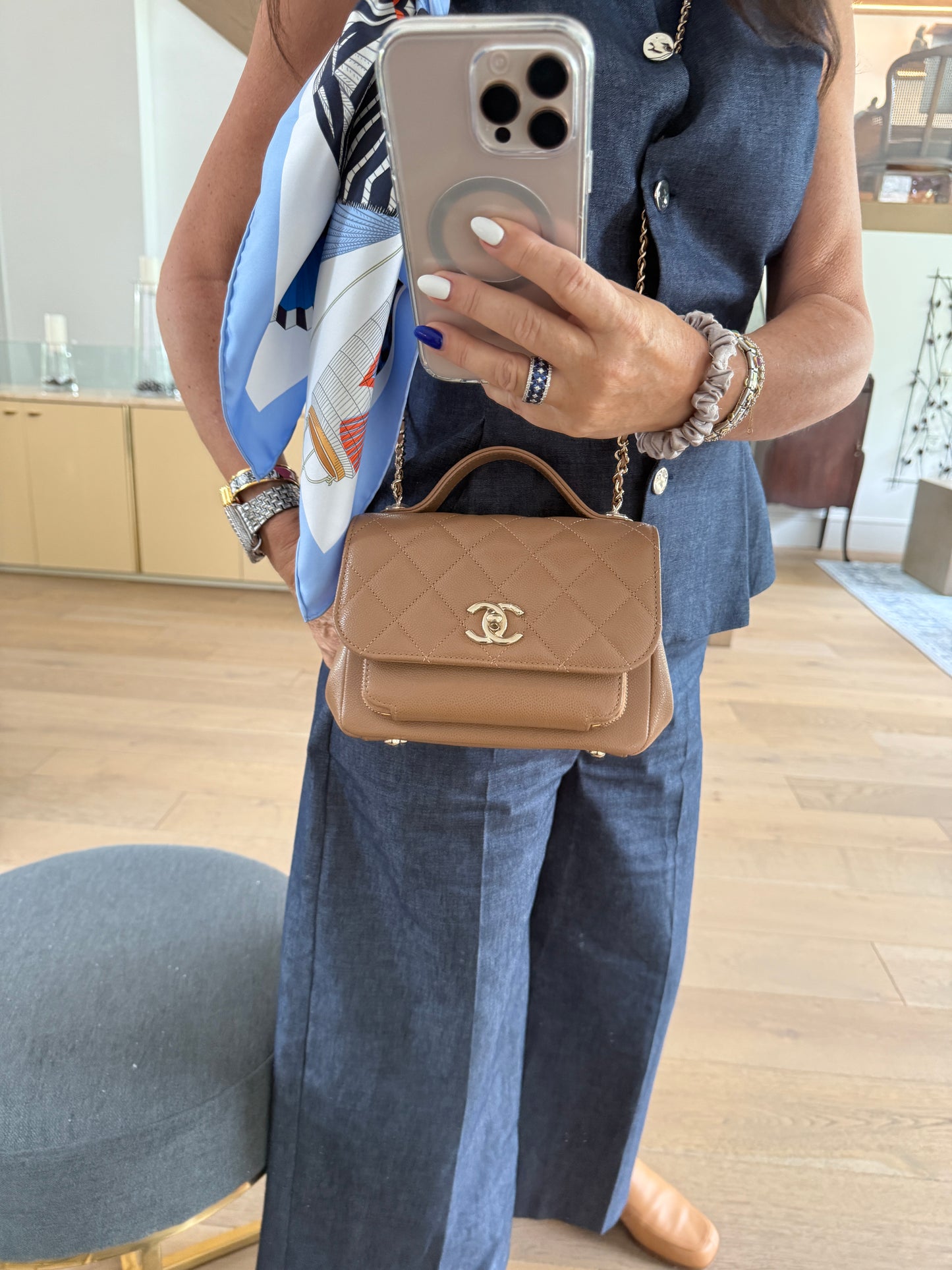 Chanel business Affinity Small in Dark Beige