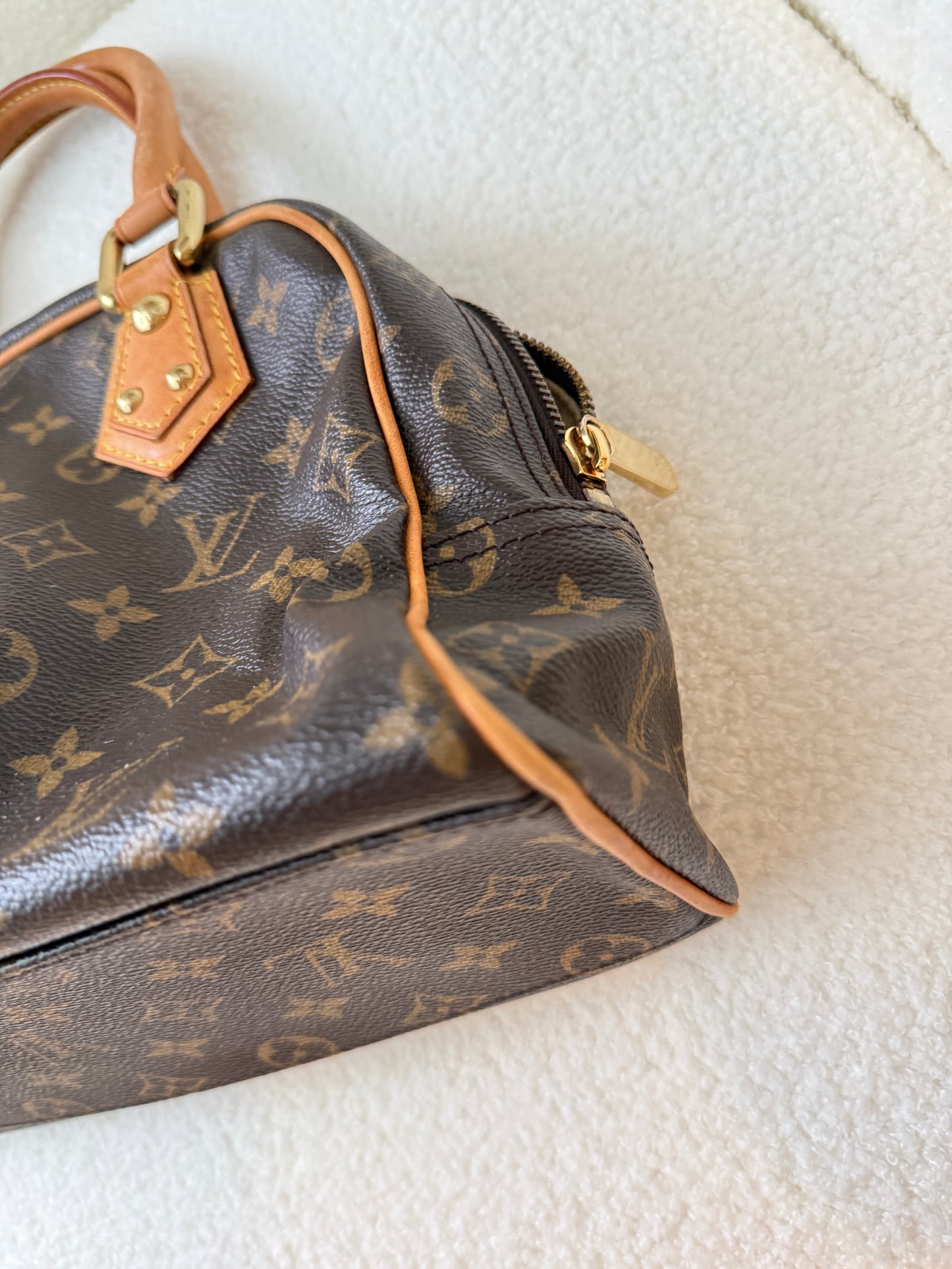 Sac à main Louis Vuitton Manhattan Monogram d'occasion