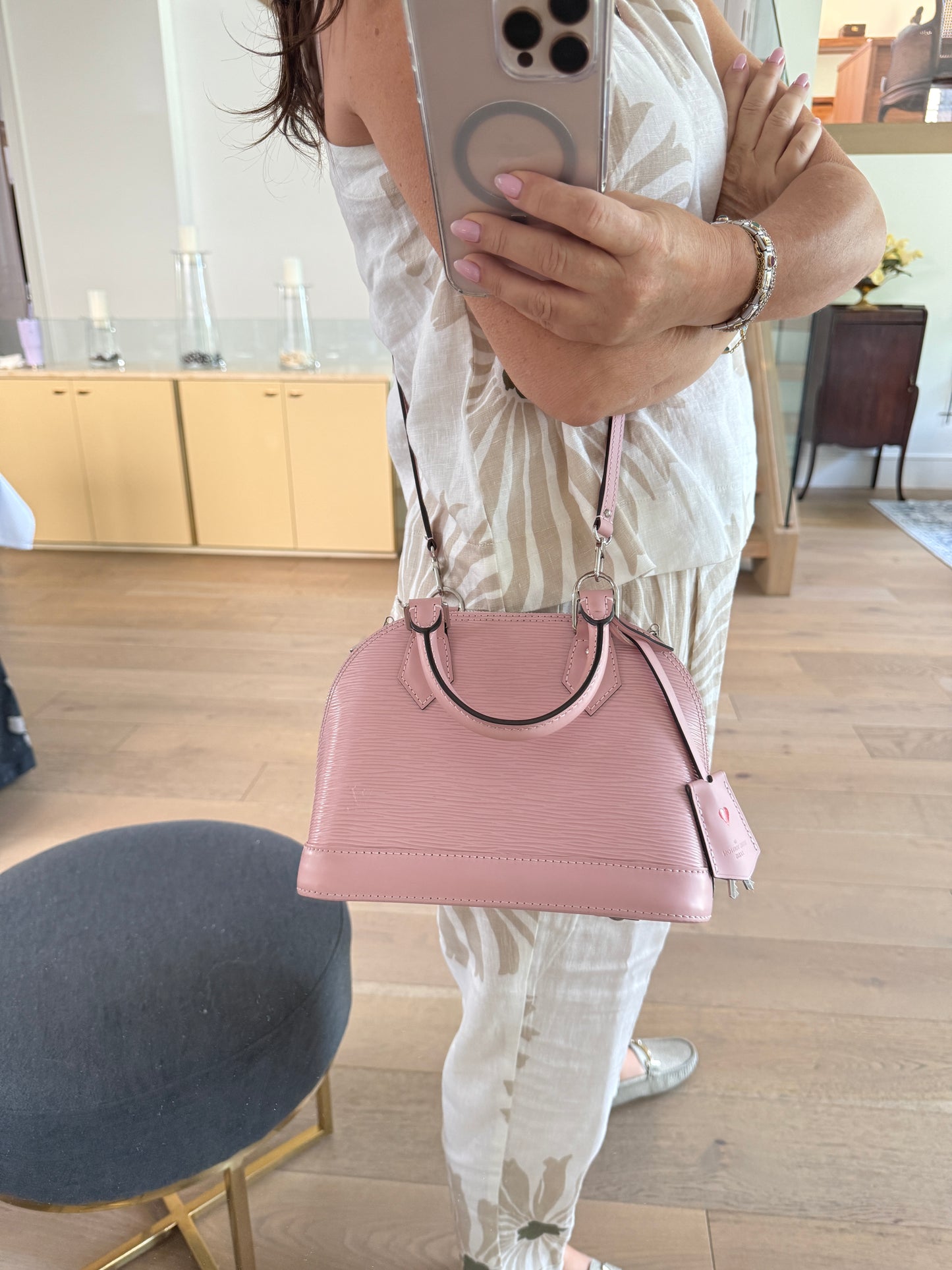 Louis Vuitton Epi Alma BB in Baby Pink
