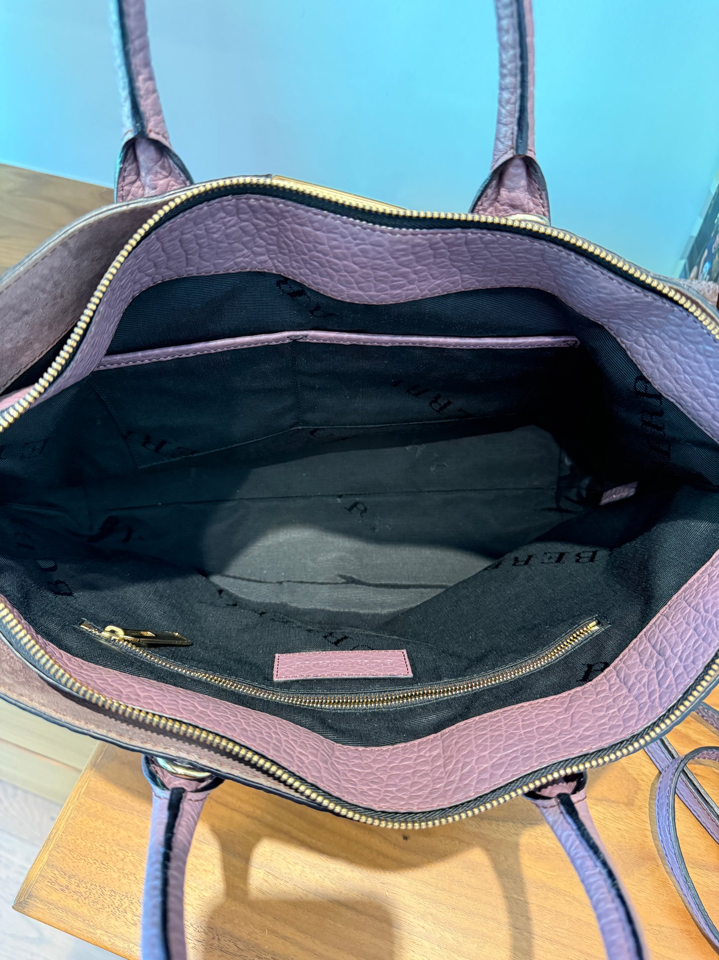 Burberry Dewsberry Leather Tote in Purple Pre-Owned