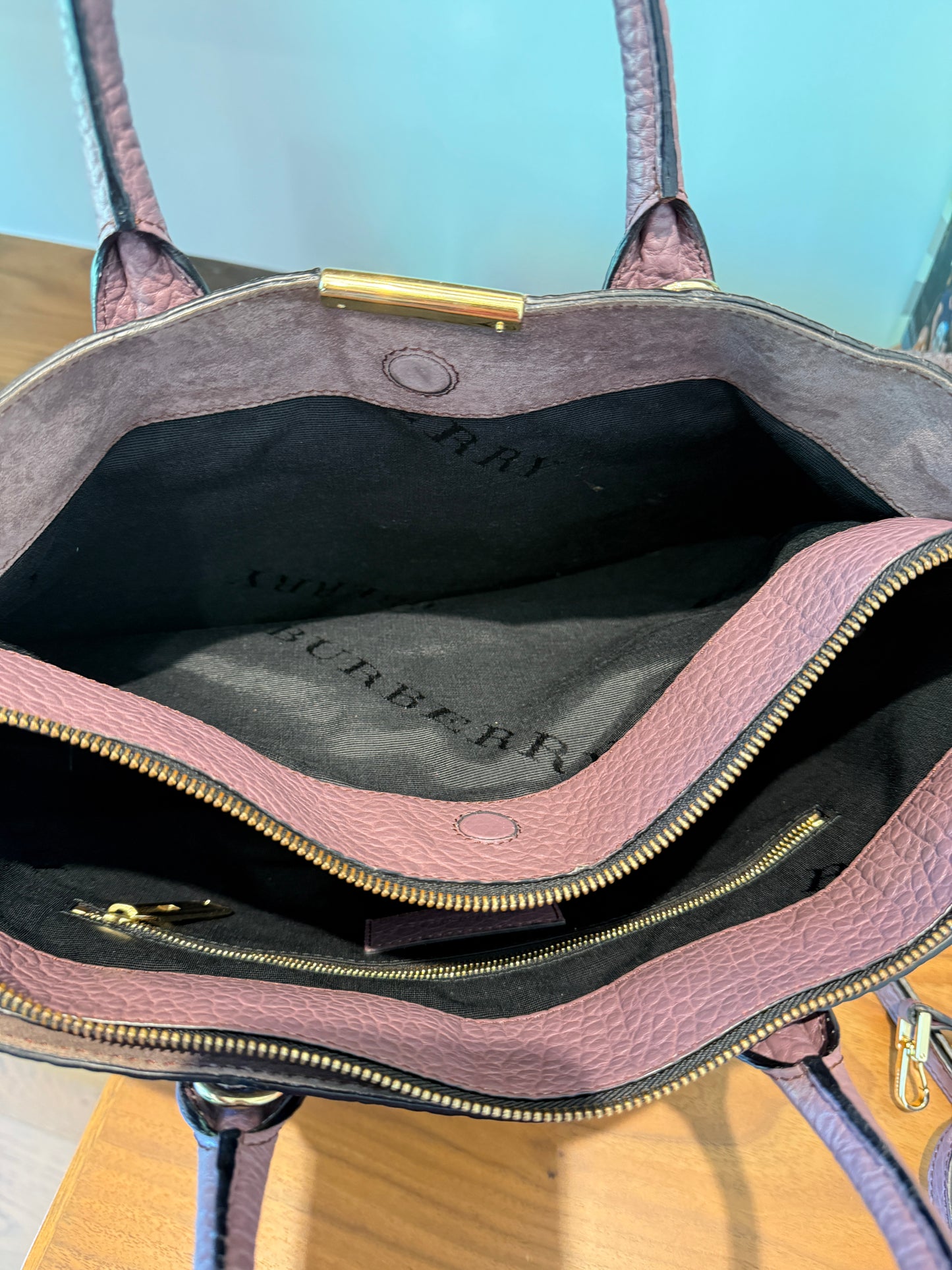 Burberry Dewsberry Leather Tote in Purple Pre-Owned