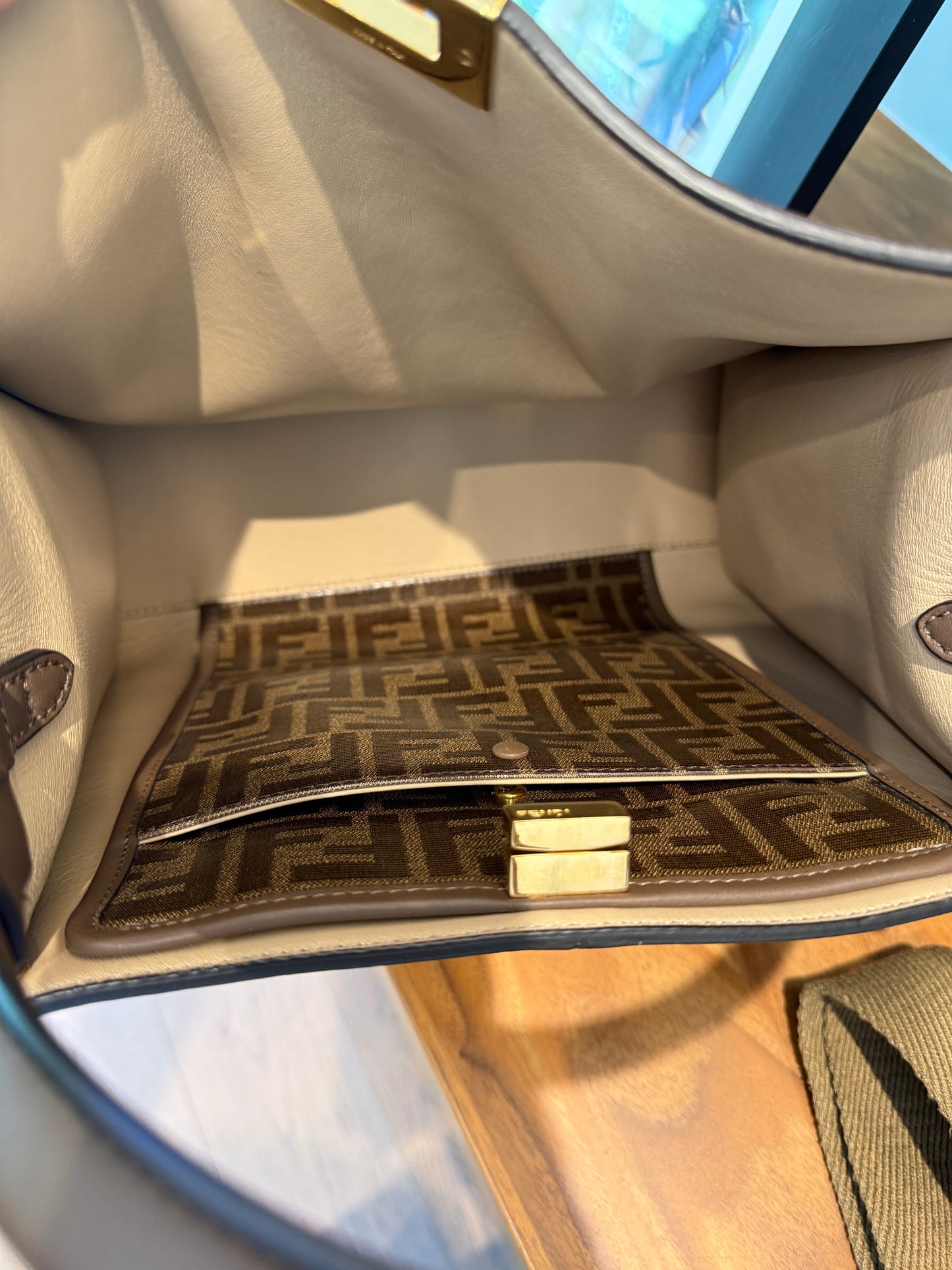 Fendi Vitello Seta Shiny Nappa Medium Peekaboo Satchel Pre-Owned