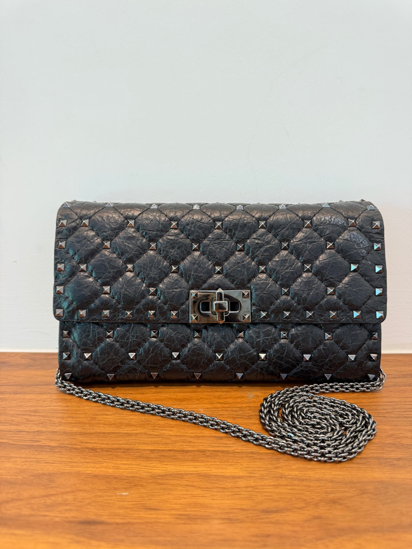 Valentino Garavani Lambskin Rockstud Spike Wallet on Chain Black Pre-Owned