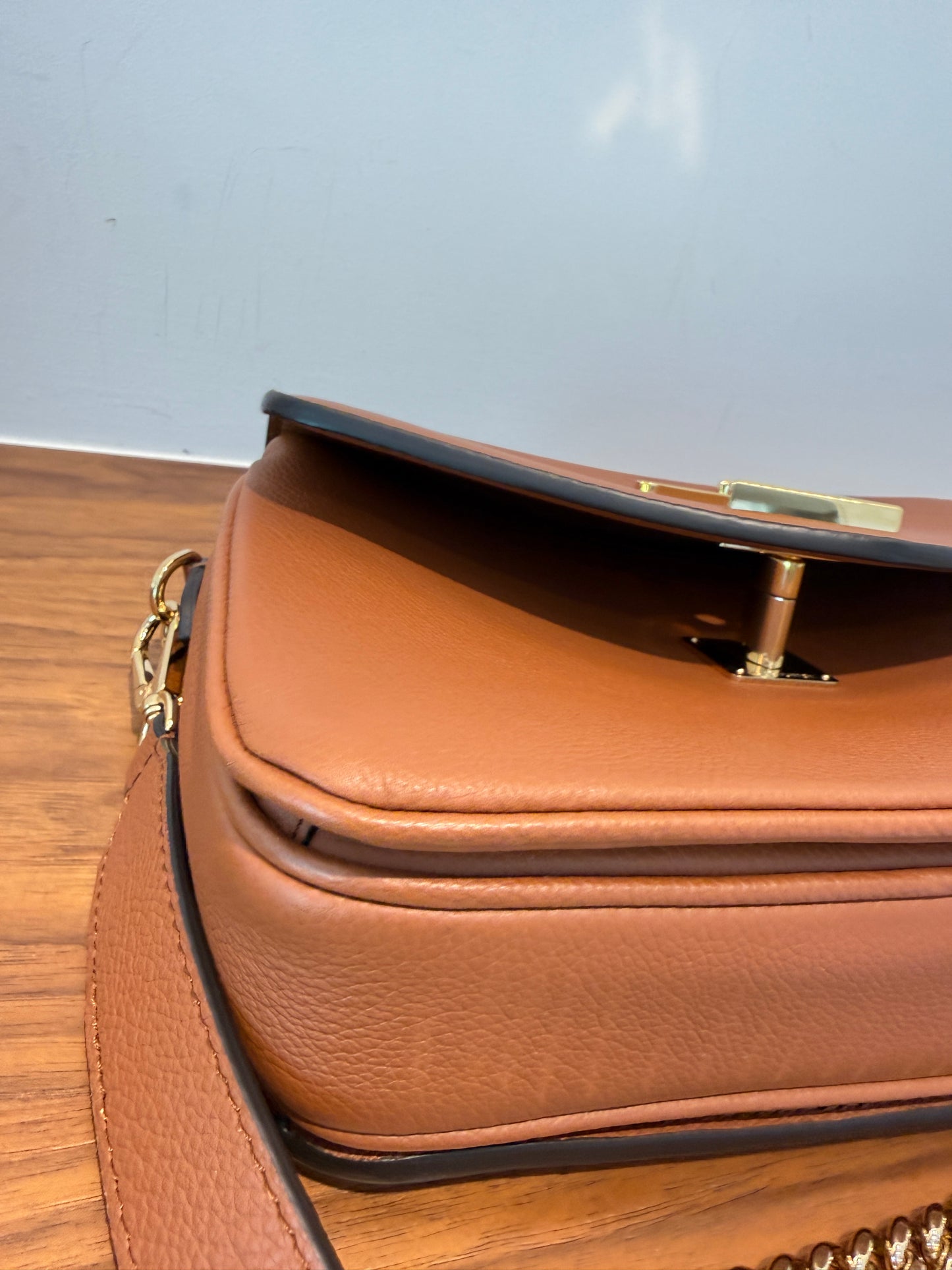 Louis Vuitton Lockme Oxford Cognac Pre-Owned