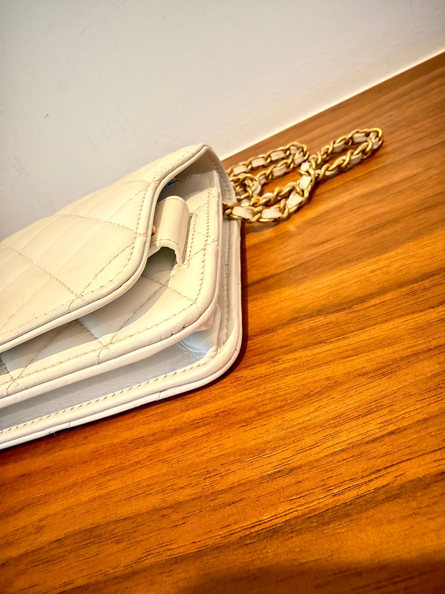 Chanel Calfskin Quilted Enchained Wallet On Chain WOC in White Pre-Owned