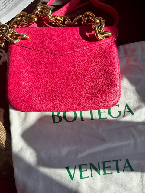 Bottega Veneta the mount shoulder bag in bright pink with gold chain
