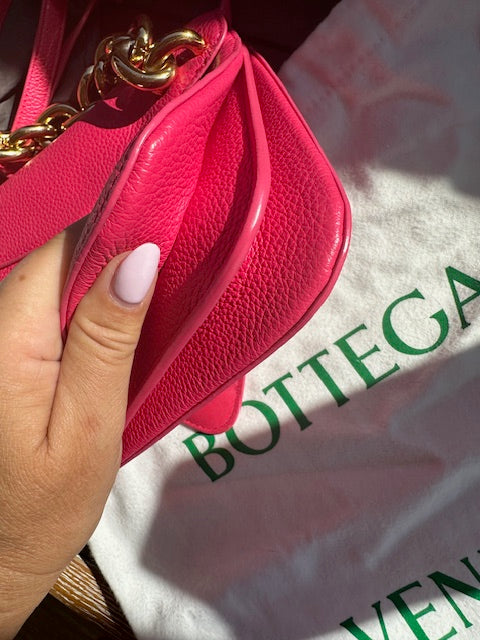 Bottega Veneta the mount shoulder bag in bright pink with gold chain