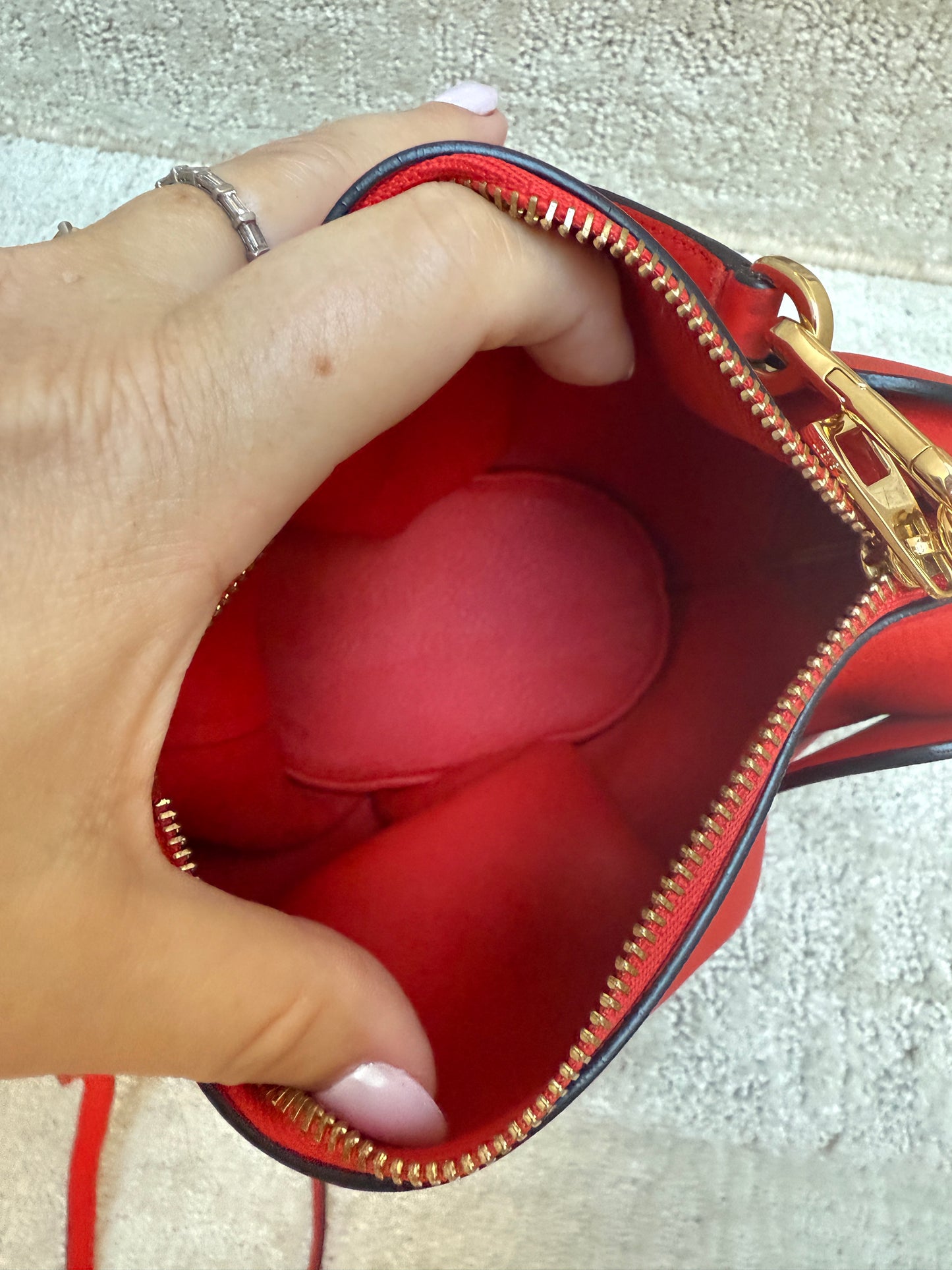 Loewe Elephant small Bag in Red