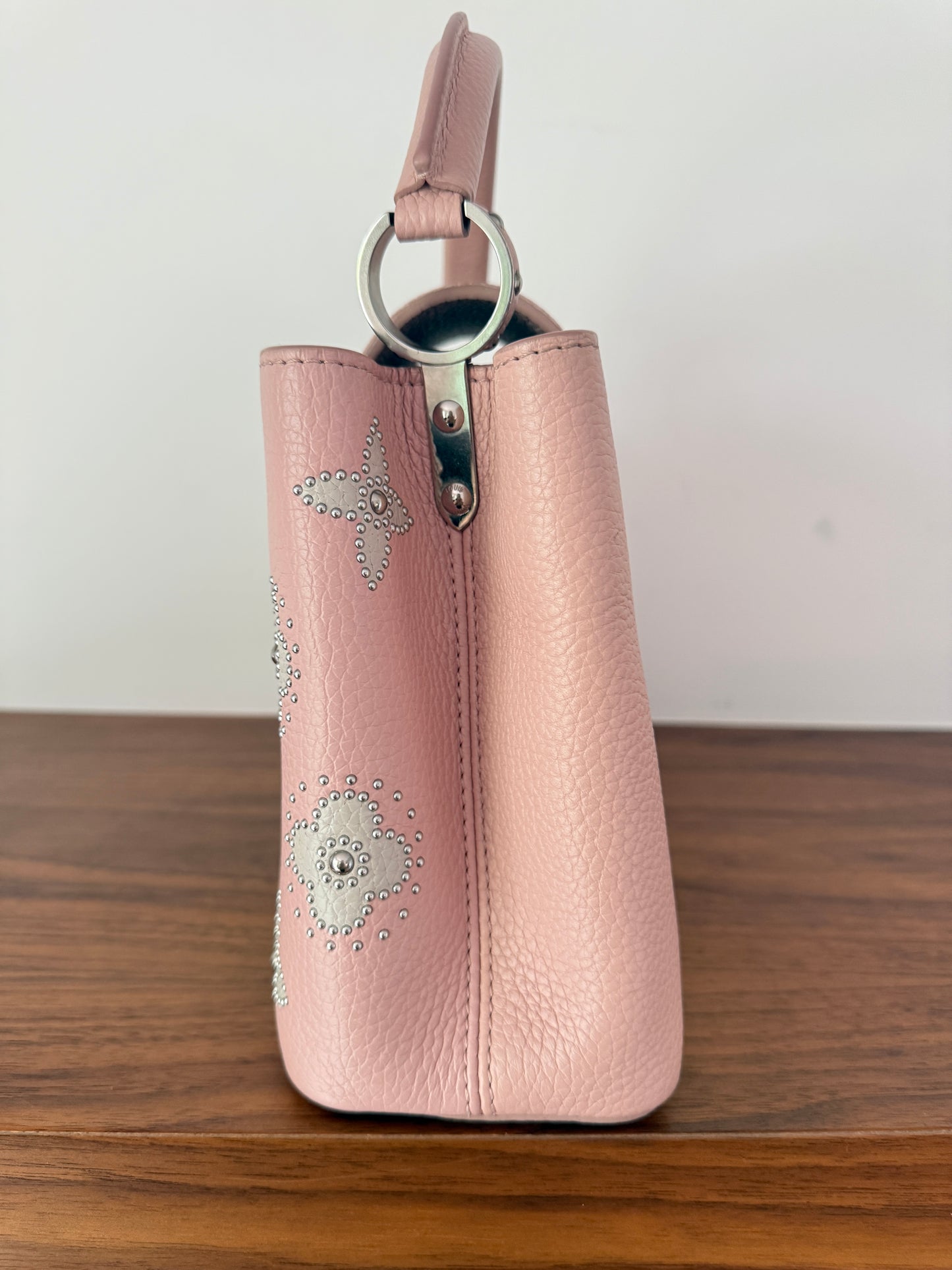 louis-vuitton-capucines-bb-side-view-limited-edition-with-flowers-studs