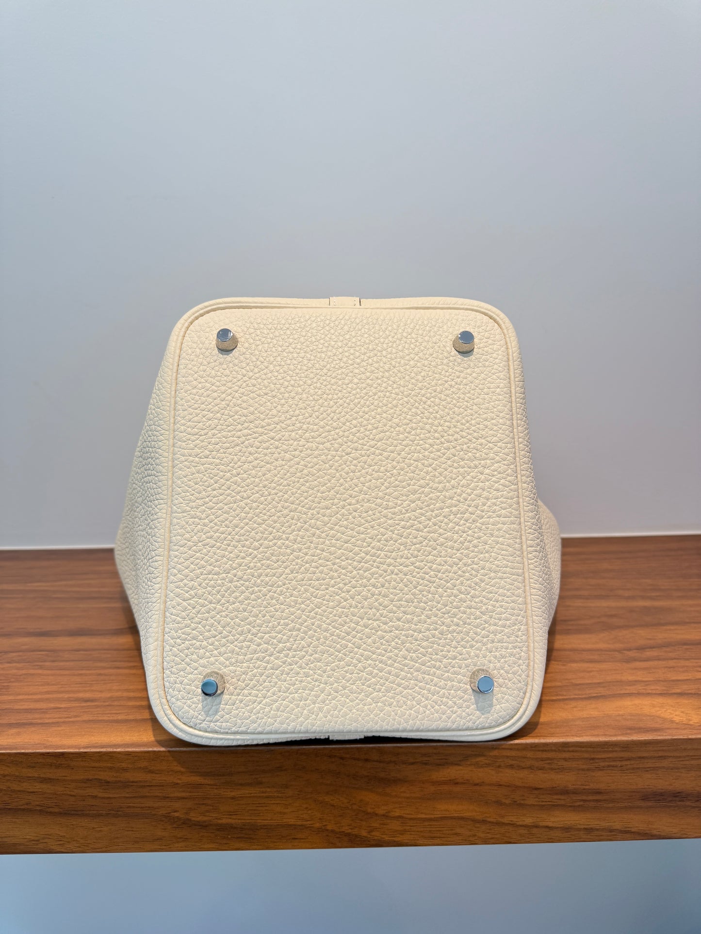 Hermes Taurillon Clemence Picotin Lock 22 Nata