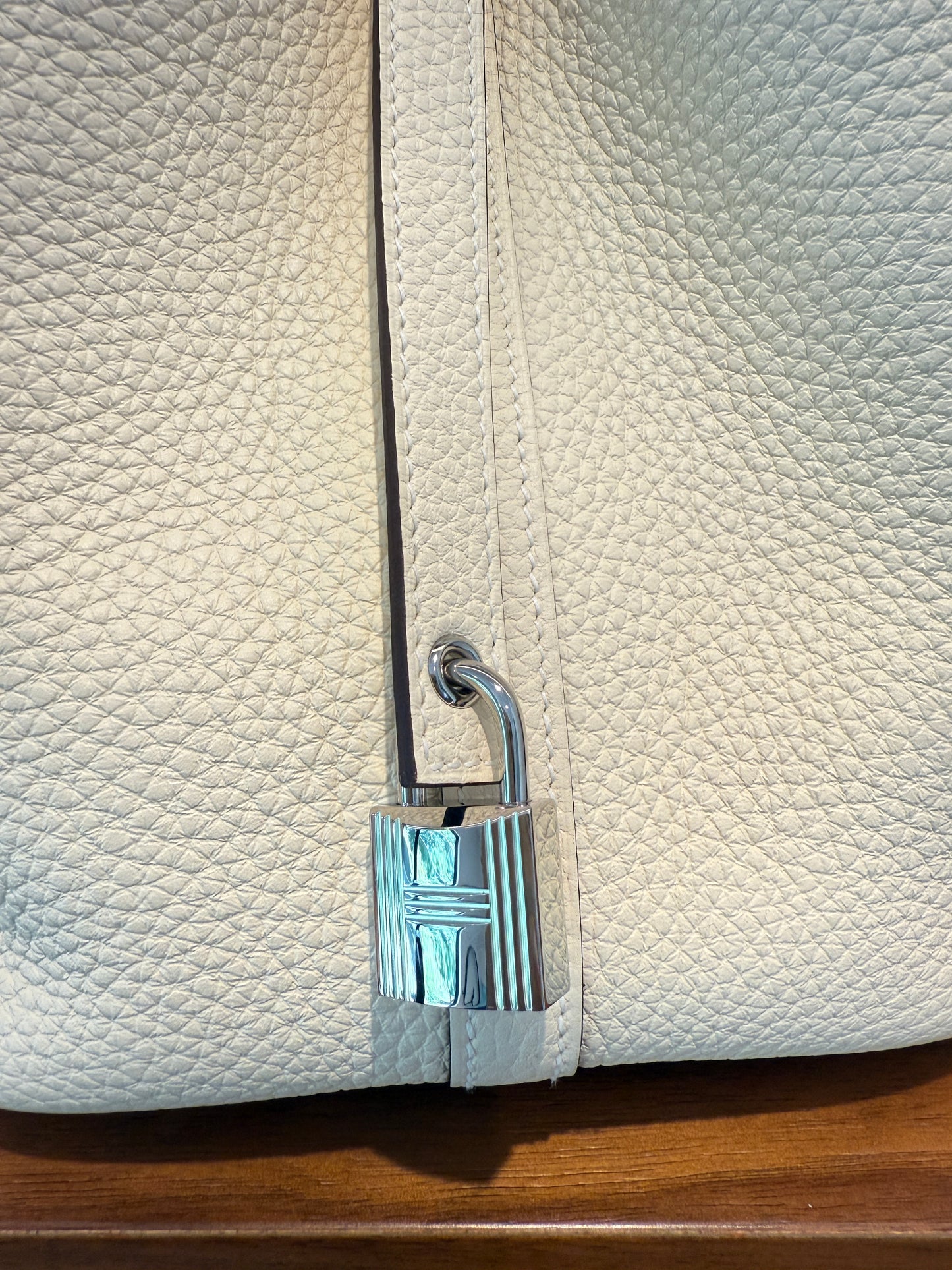 Hermes Taurillon Clemence Picotin Lock 22 Nata