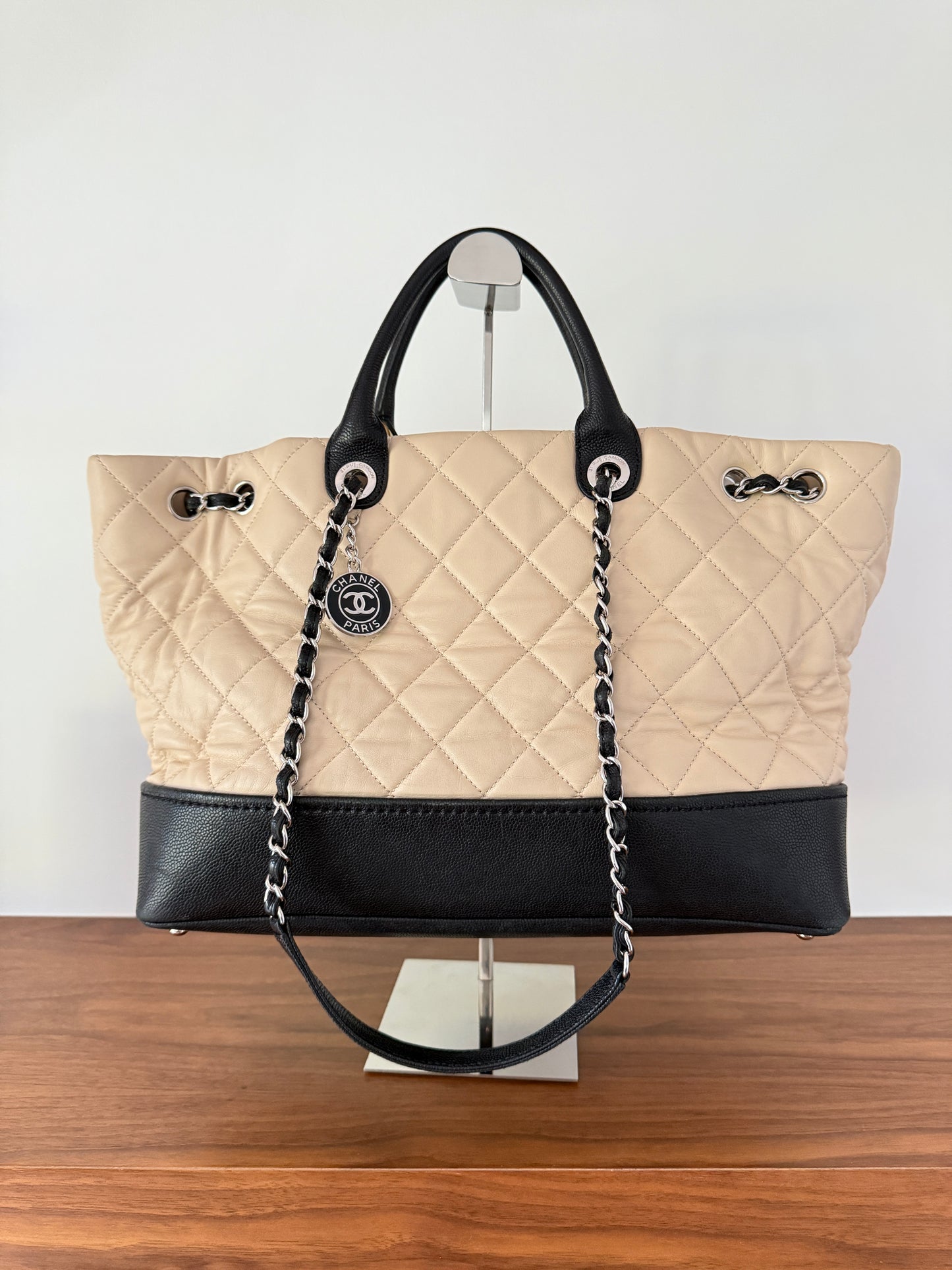 Chanel Beige & Black Caviar and Lambskin Tote Pre-owned Designer Handbag