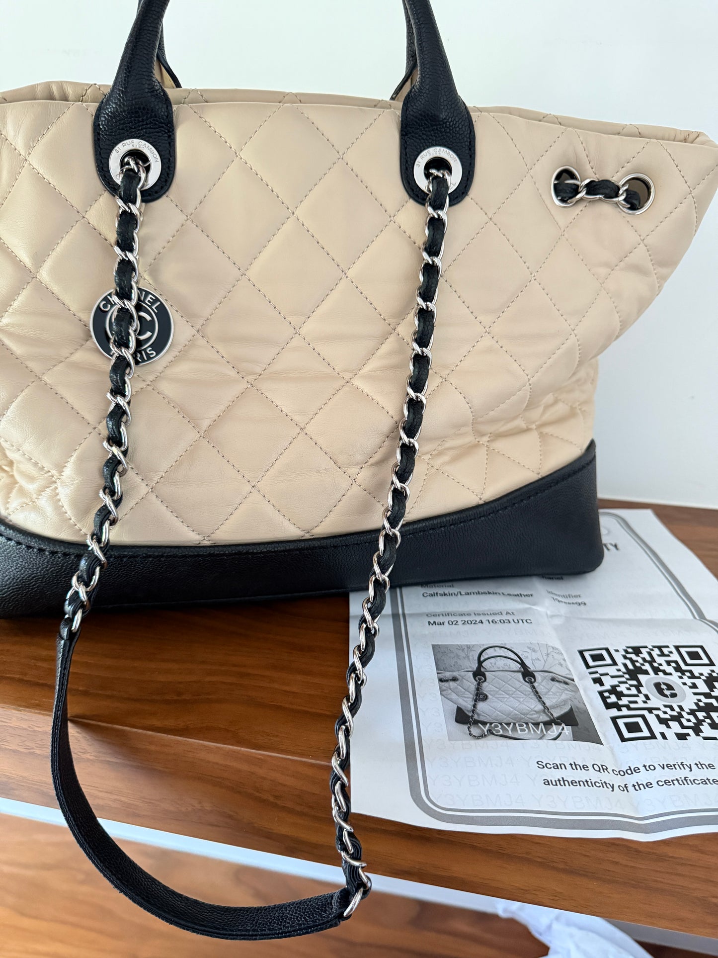 Chanel Beige & Black Caviar and Lambskin Tote Pre-owned Designer Handbag