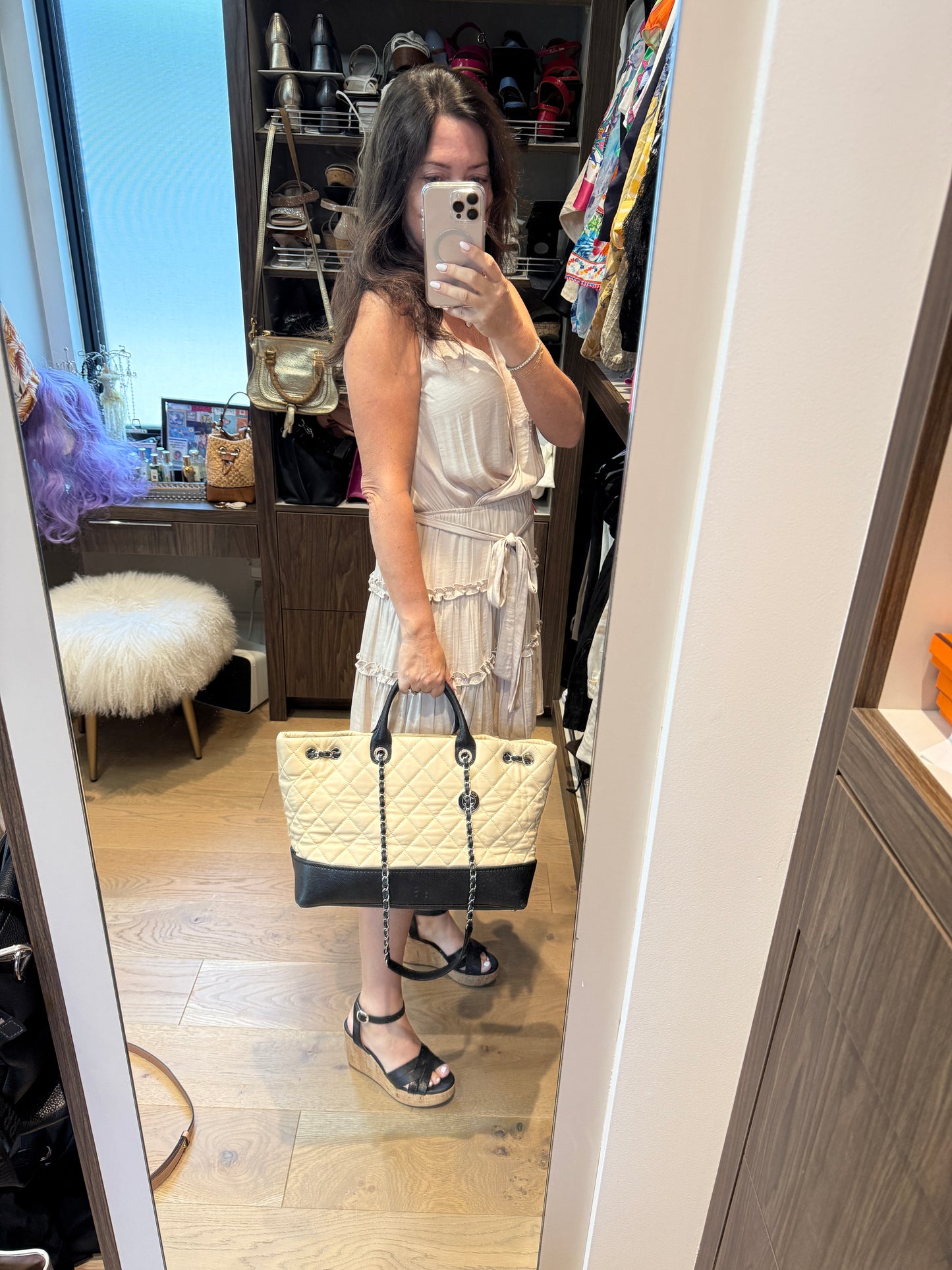 Chanel Beige & Black Caviar and Lambskin Tote Pre-owned Designer Handbag