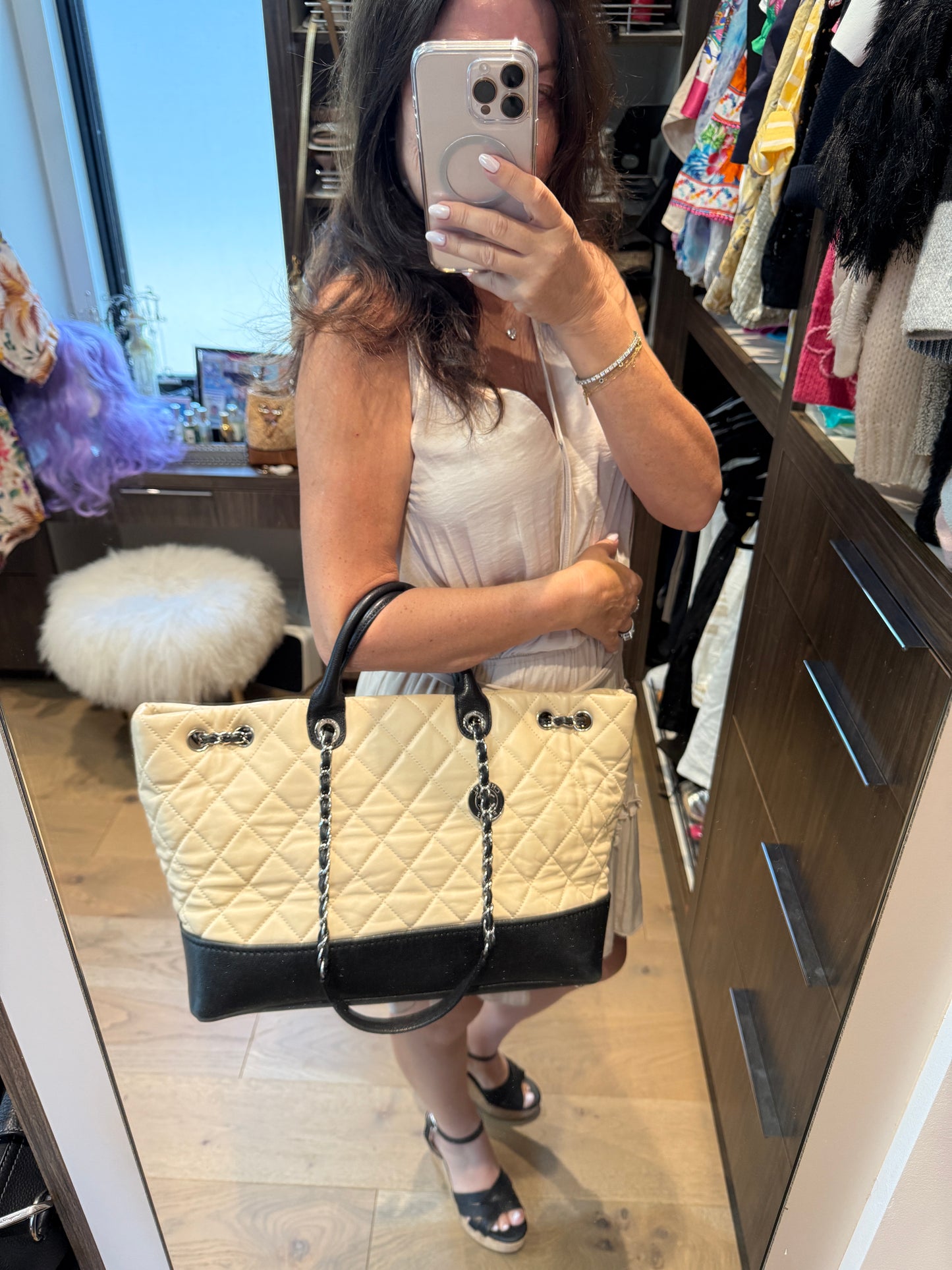 Chanel Beige & Black Caviar and Lambskin Tote Pre-owned Designer Handbag