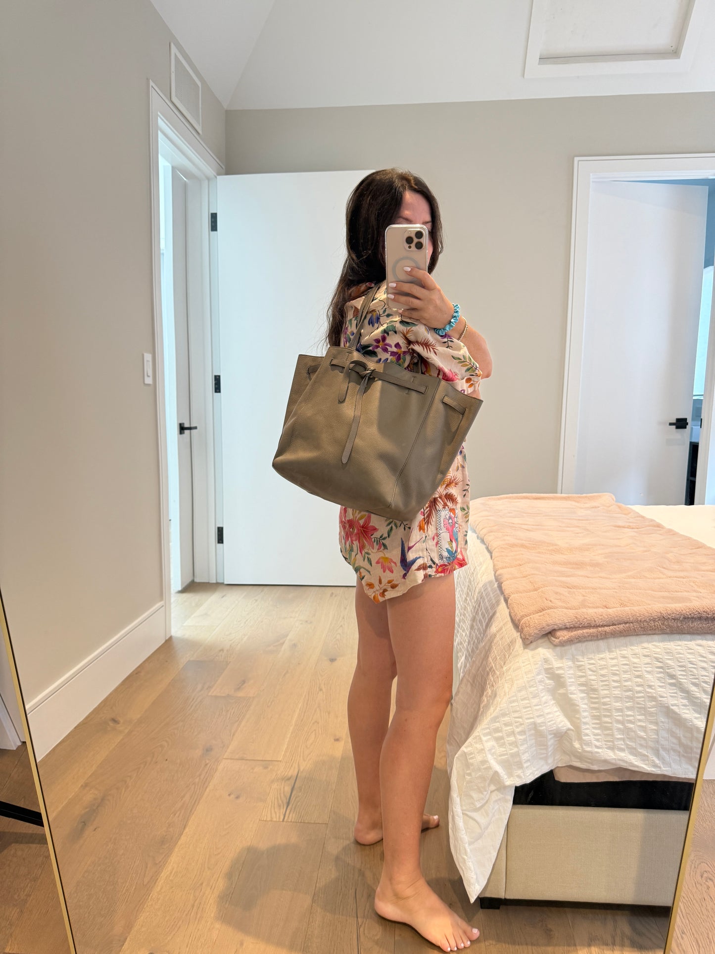 Celine Phantom Cabas Tote in Griege