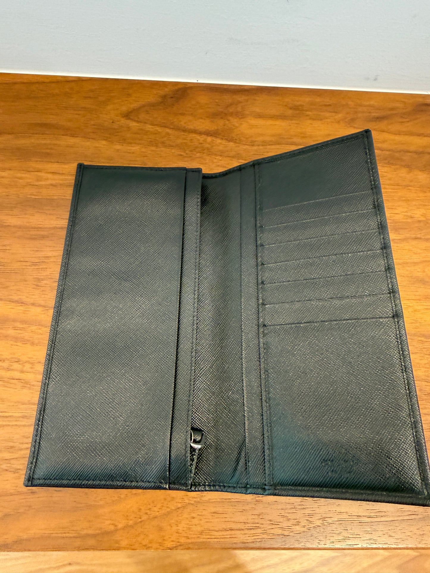 Prada Nero Saffiano Long Bifold Wallet in Black Pre-Owned
