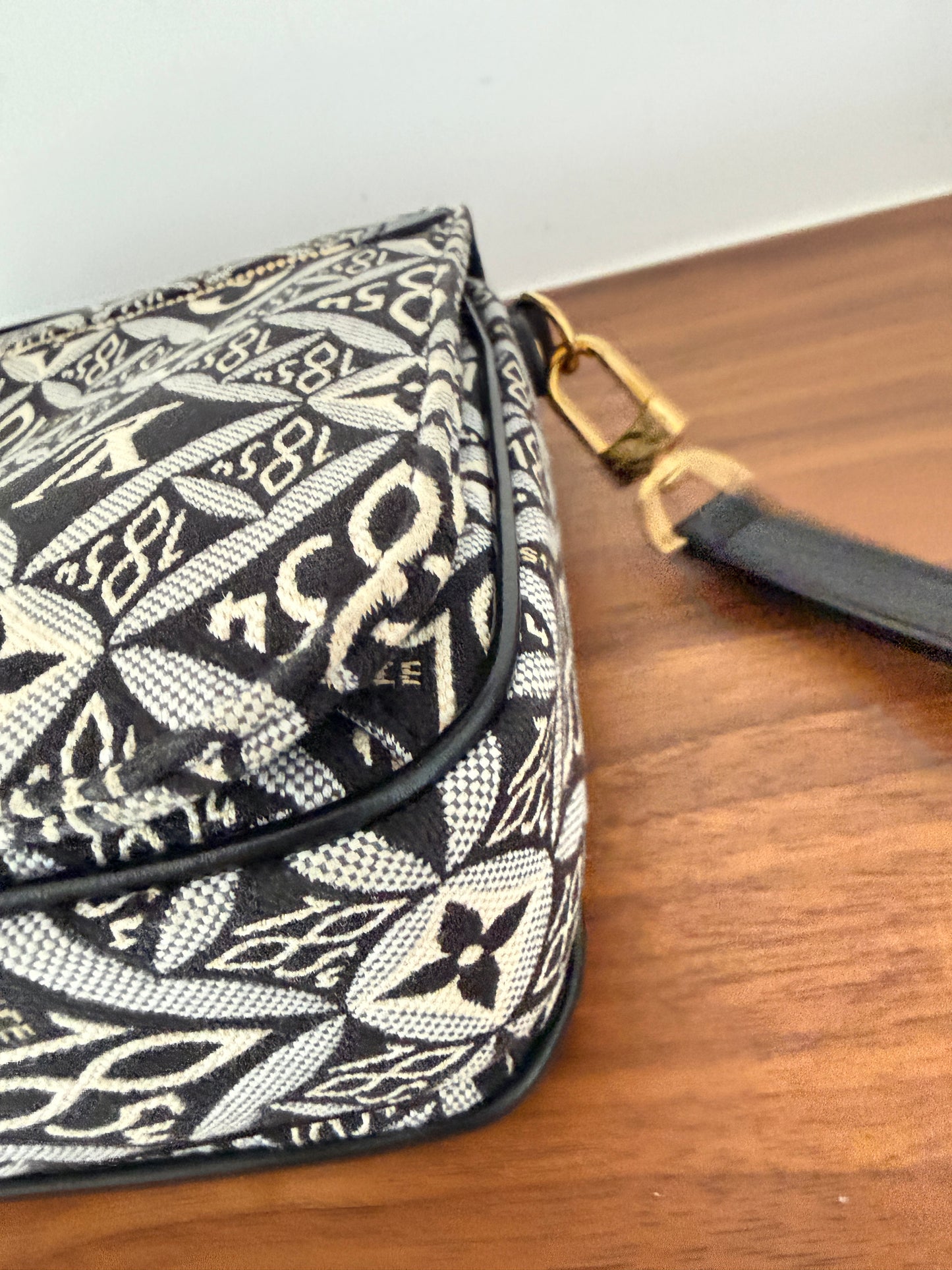 Louis Vuitton Monogram Jacquard Since 1854 Pochette Metis satchel Pre-Owned