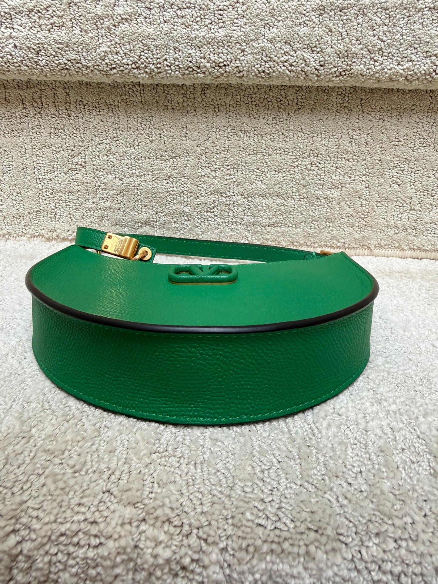 Valentino Garavani Vlogo Hobo Bag in Green Pre-Owned