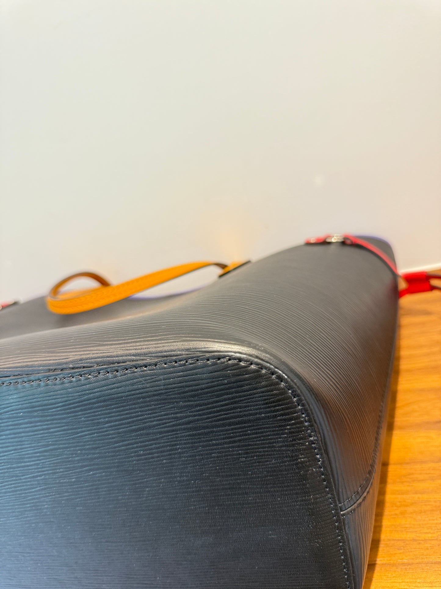 Louis Vuitton Neverfull in EPI Leather Tri colour Noir Figue Safran