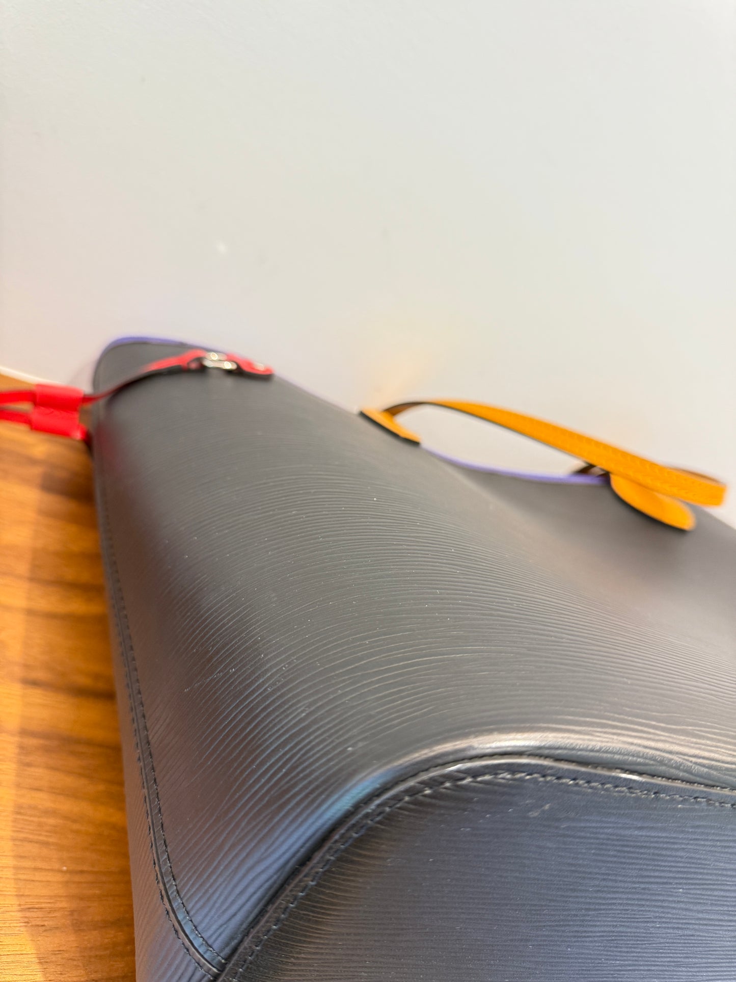 Louis Vuitton Neverfull in EPI Leather Tri colour Noir Figue Safran