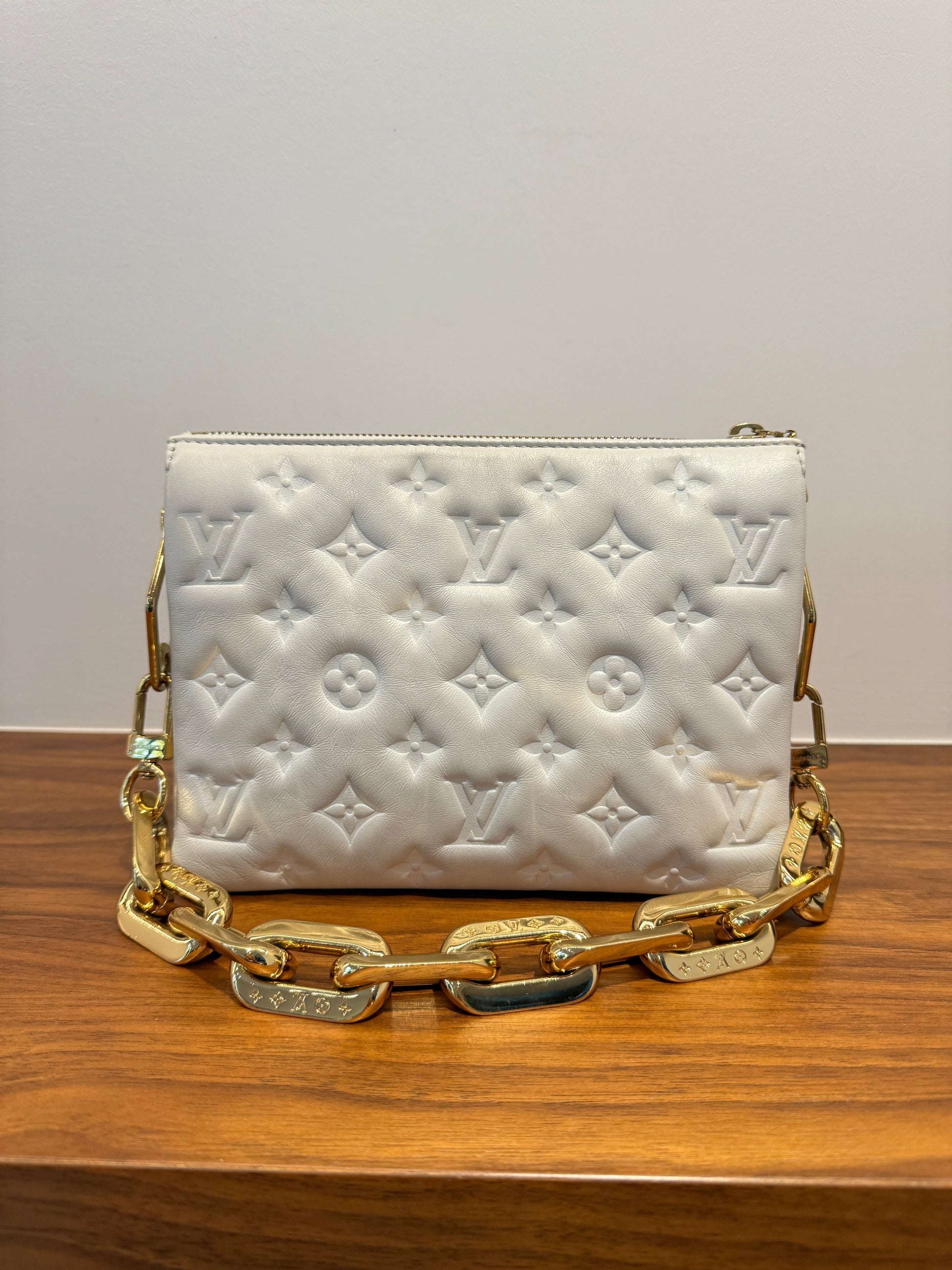 Coussin Louis Vuitton Purse With Gold Chain Louis Vuitton Coussin BB In White Gold – Purseonal Shopper