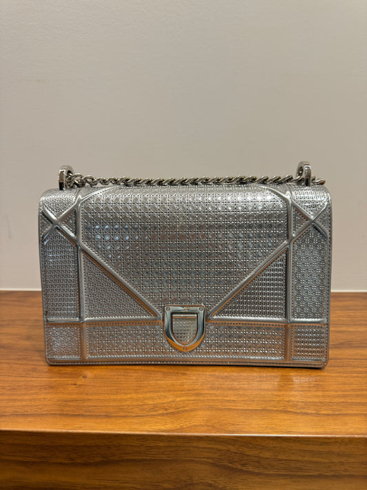 Christian Dior Metallic Patent Micro-Cannage Medium Diorama Flap Bag Silver